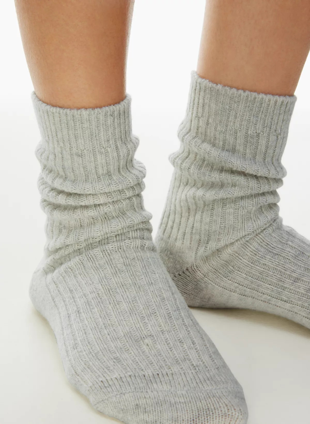 NEW UNWIND CREW SOCK | Aritzia