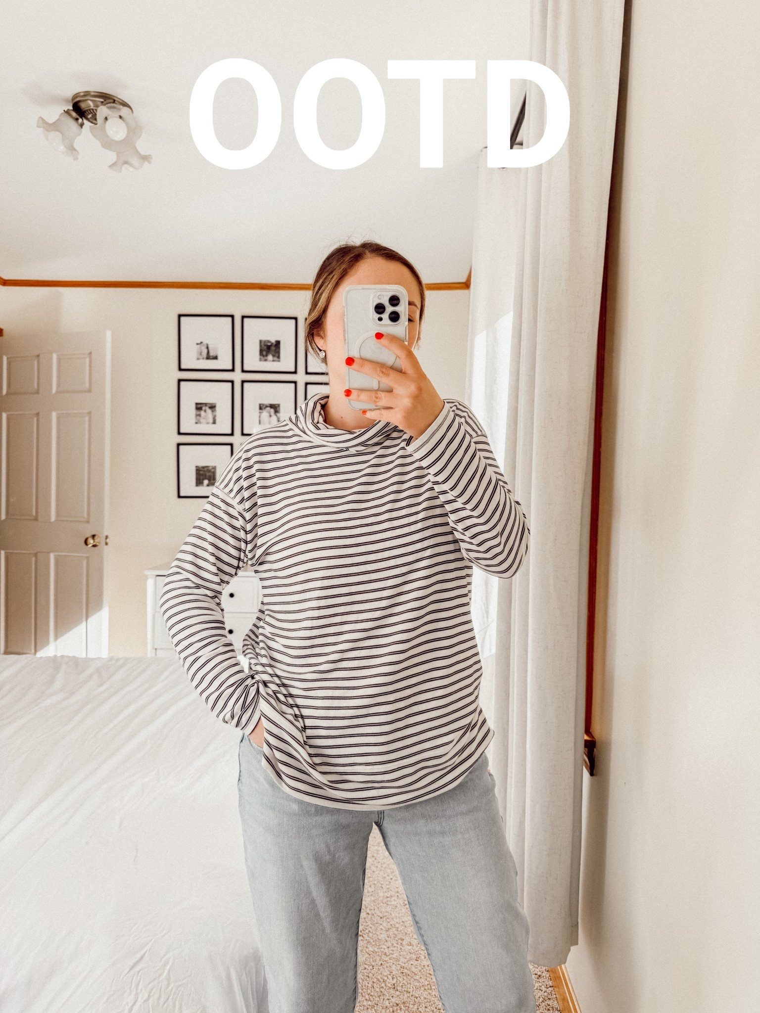 #OOTD or mom fit of the day! Always wearing something comfy, cute and simple! Need to in order to chase 2 toddlers and a puppy all day🥰

#LTKStyleTip #LTKFindsUnder50 #LTKPetite