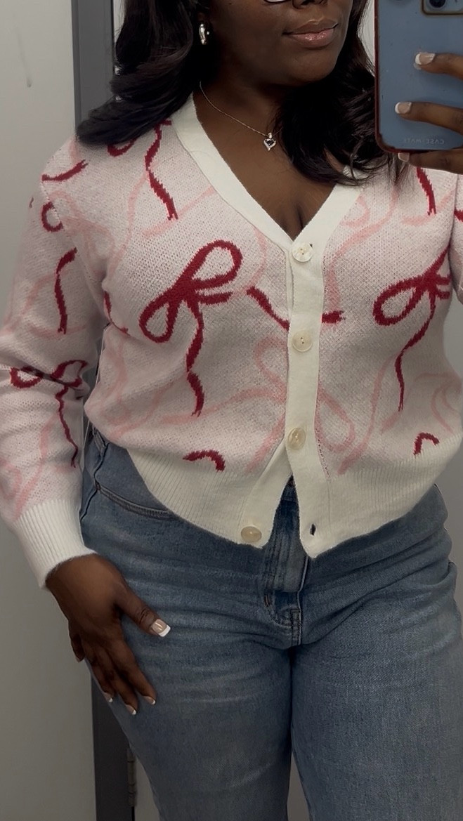 Cutesy Valentines Day finds at Walmart💝🛍️💫

#LTKPlusSize #LTKSeasonal #LTKMidsize