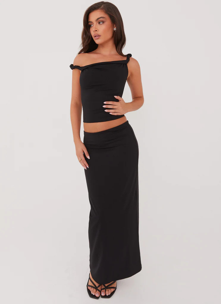 Solace Soul Twist Shoulder Top - Black | Peppermayo (Global)