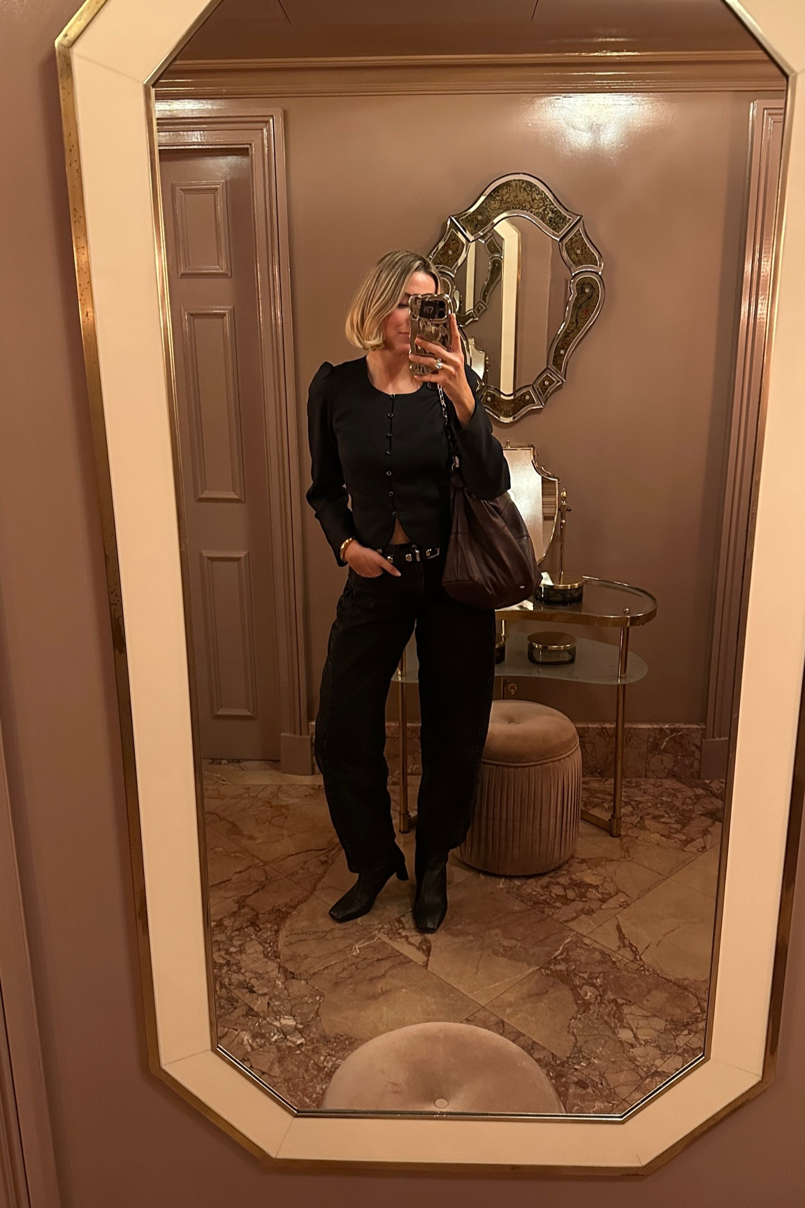 Black outfit 
Christmas party outfit 
Black barrel jeans 
Burgundy bag 

#LTKeurope #LTKuk #LTKwinter