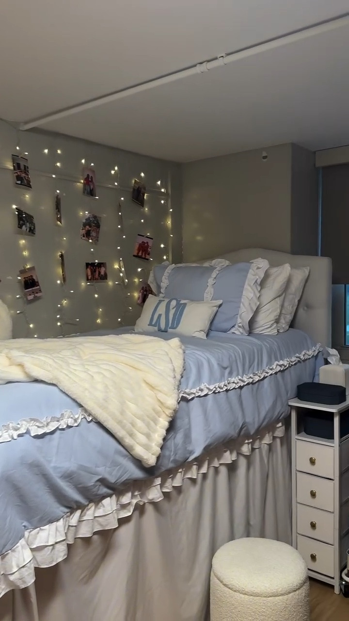 Half the stuff they move in with never even makes it home.
After three college move-ins, these are the must-haves I actually trust.
No fluff—just the smart, space-saving basics that work.

Everything I used is linked in my bio.

#dormhacks #collegemovein #dormmusthaves #collegemom #dormroomessentials #dormorganization