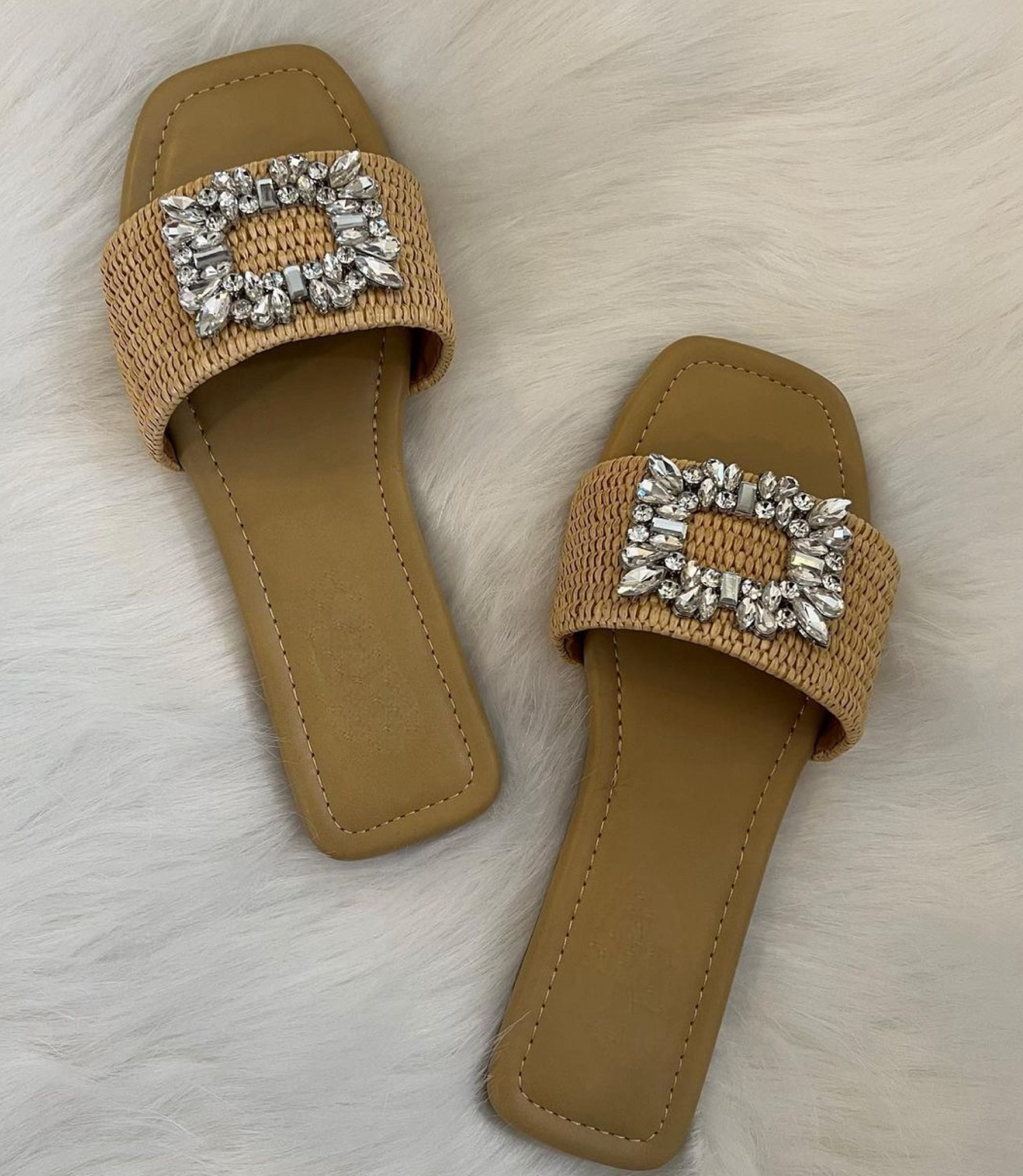 Is this the sandal of the spring and summer?😍

Summer Sandals, Spring Sandals, Rhinestone Sandals, Rhinestone Buckle Sandal, Amazon Sandals, Steve Madden Sandals, Fashion Sandals 

#LTKstyletip #LTKshoecrush #LTKU