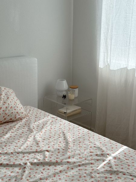 Feels like spring 🌸🤍 #bedroom #sheets #bedroomdecor #home

#LTKhome #LTKSeasonal #LTKfindsunder50