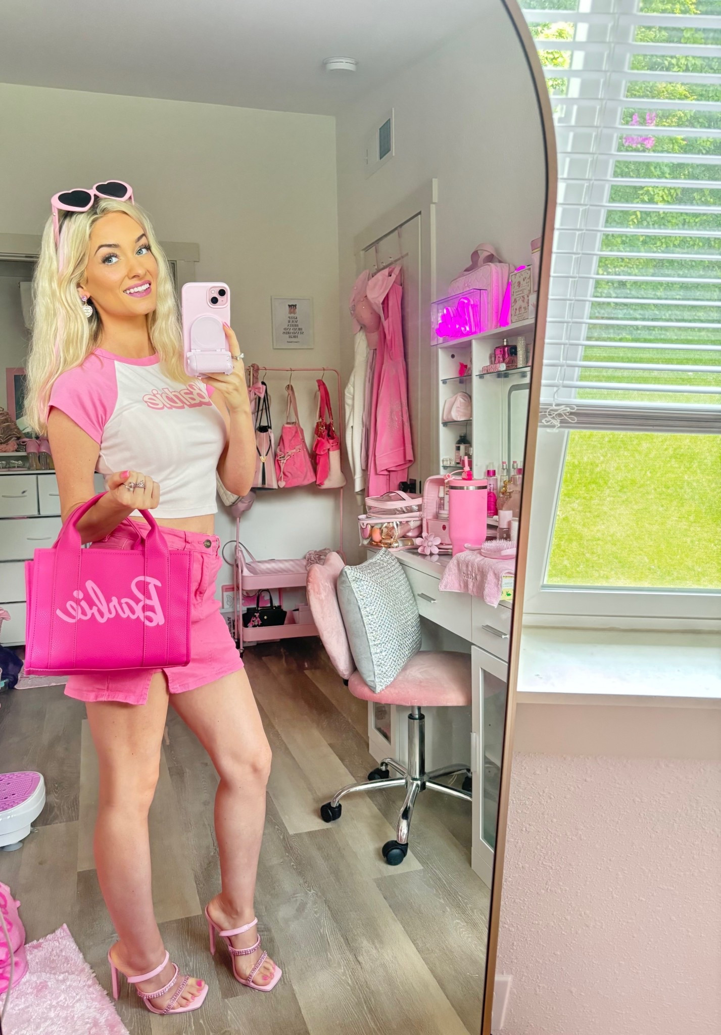 Pink Barbie

#LTKPetite #LTKStyleTip #LTKBeauty