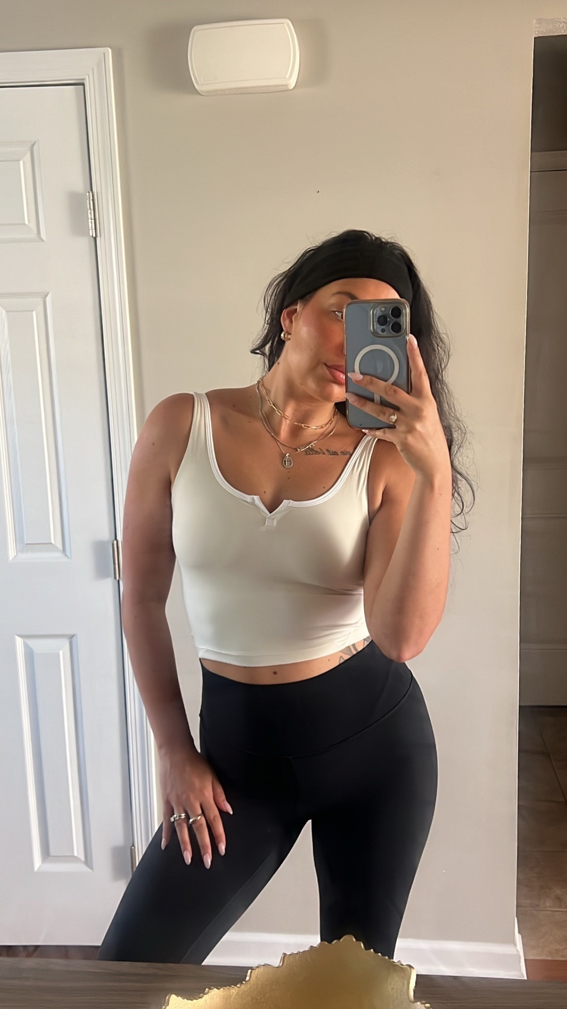 Chic Lulu workout top🖤🫶🏼

#LTKActive #LTKSummerEdit #LTKFindsUnder100