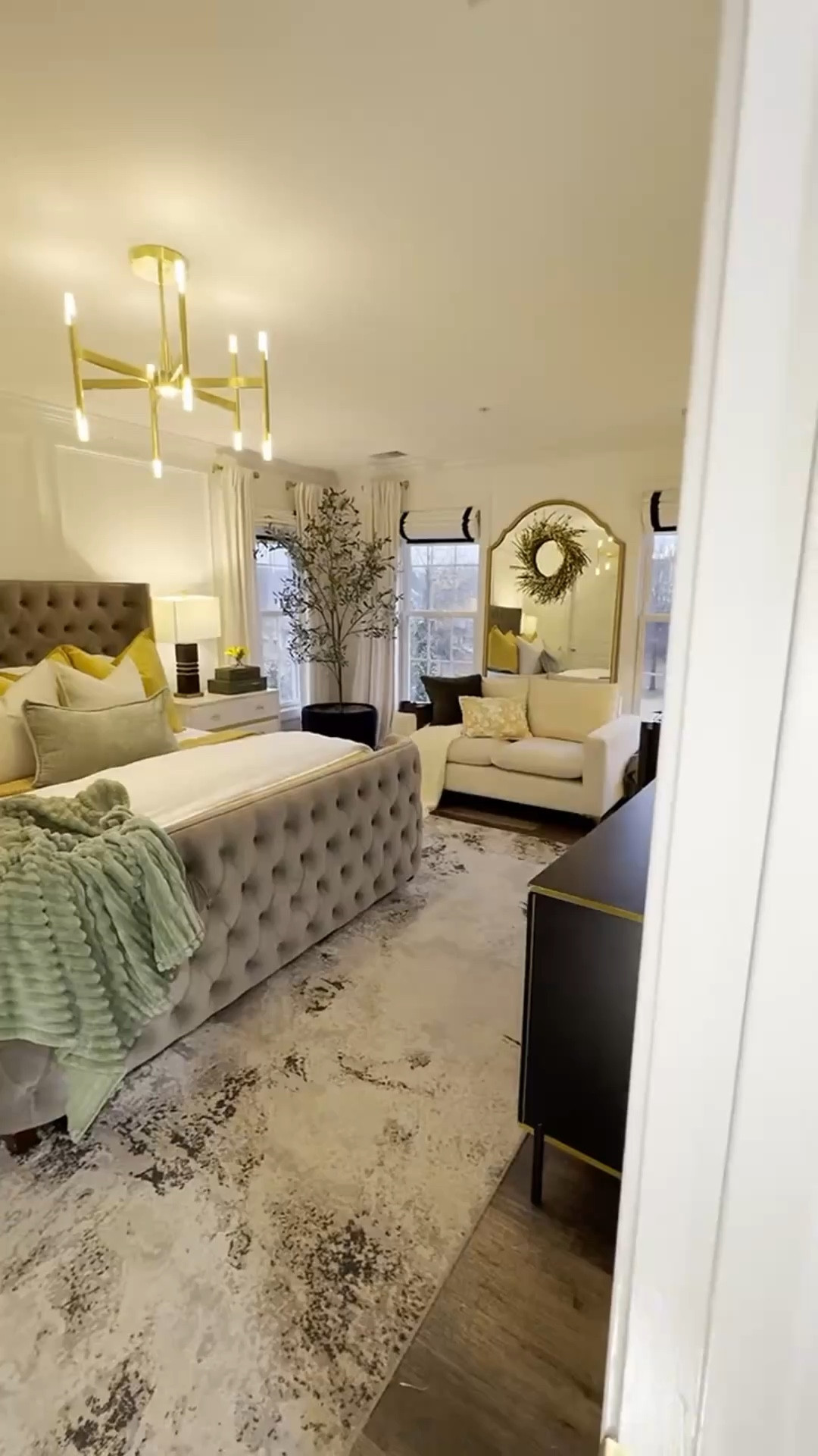 Bedroom refresh with all the summer vibes #interiordesign

#LTKSaleAlert #LTKHome