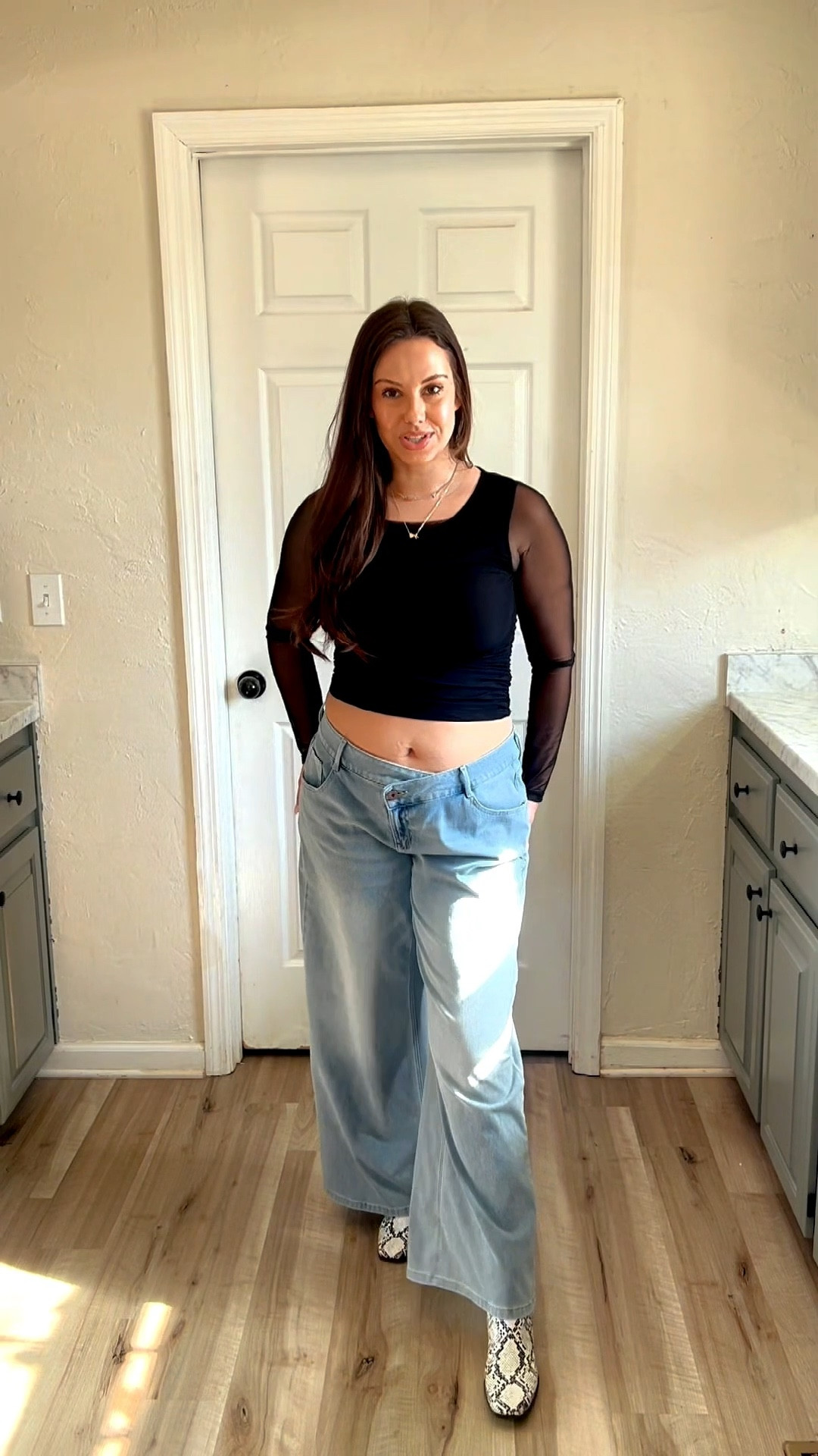 As a mom of 2 who’s had two c sections I did not think I would find low waisted jeans that I would like, but these asymmetrical jeans from Halara are so amazing. They’re soft, stretchy and comfy! They run big, so I would recommend sizing down. I am wearing a size large and I’m 5’7, 155 pounds for reference  

#LTKMidsize #LTKmomlife #LTKootd