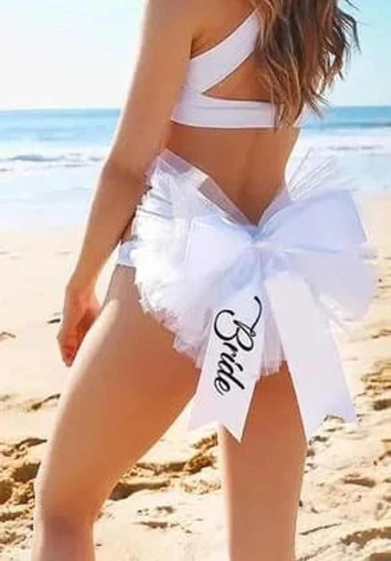 Booty Veil | Bride Squad Tutu | Bachelorette Bikini Tutu | Bikini Veil | Bikini Tutu | Hen Party ... | Etsy ROW