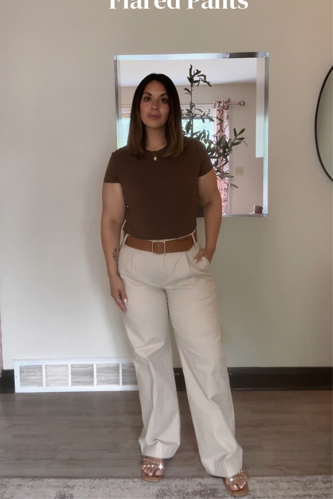 Love flared leggings? Give flared pants a try 😍 

Wearing a size 10 in pants! These are from the A New Day line at Target linked a very similar pair from the same line 🫶🏼

Wearing a size XXL in the bodysuit! 

#midsize
#plussize
#flared
#flaredpants
#khaki
#khakipants
#target
#targetpants
