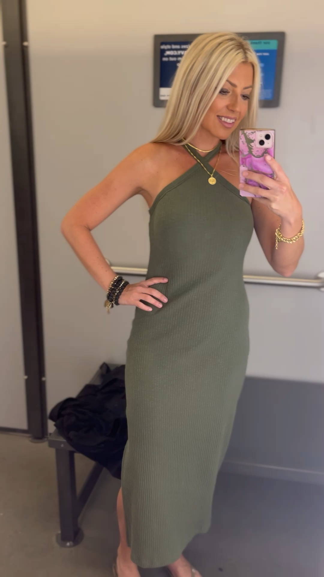 Cutest dress on sale for only $12!! Comes in 3 colors and has a built in bra shelf! Everything is on sale linked!

#springdress #sale #oldnavy #oldnavyfind #summerstyle #affordablefashion #under20 #resortwear #vacationoutfit #vacationdress #resortfashion

#LTKtravel #LTKsalealert #LTKFind