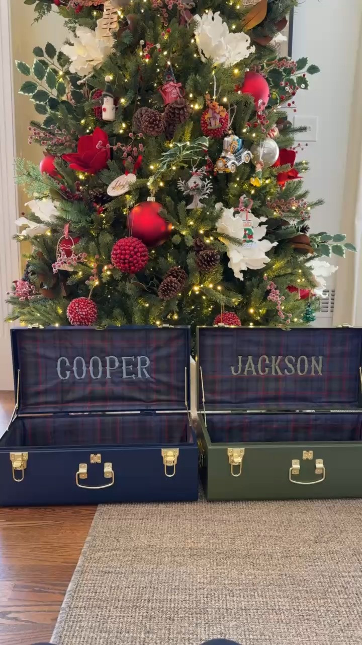 Petite keep trunk ✨

Petite keep, petite keep trunk, bridal gift, wedding gift, baby shower, baby gift, personalizable gift, gift guide, boy mom, Grace White

#LTKStyleTip 

#LTKGiftGuide #LTKHoliday