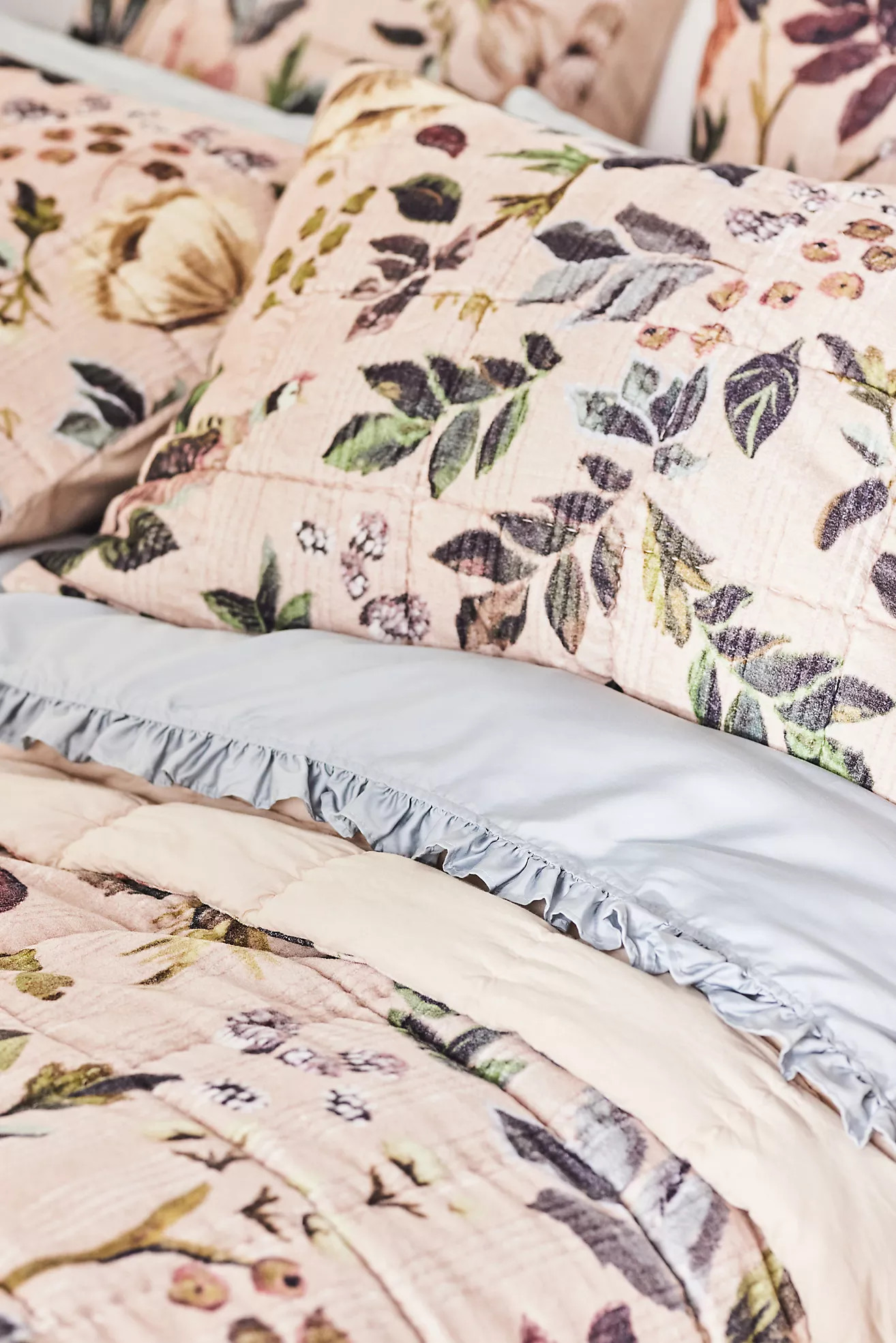 Seren Velvet Floral Quilt | Anthropologie (US)