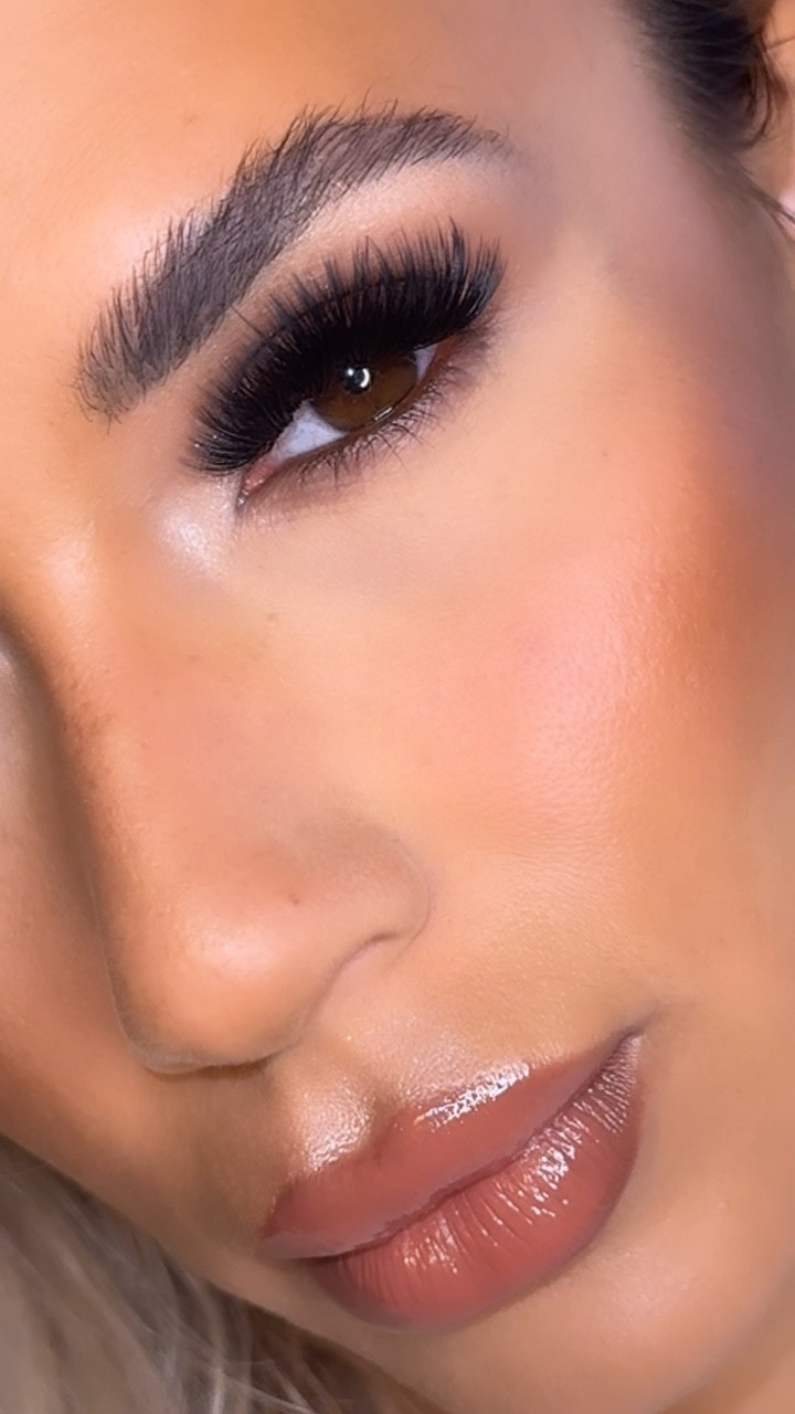 ✨SHOP MY LOOK✨ A Soft Summer Vacation Glam for the babes who love to dress up for dinner 🙌🏼

Products Used:
Primer #saied
Foundation #tomfordbeauty
Concealer #nars
Bronzer #kosas
Blush #saie
Loose Powder #givenchybeauty
Brows #nyx
Eyeshadow Palette #colourpop
Lips #gxve #charlottetilbury

#LTKSeasonal #LTKBeauty #LTKFindsUnder100