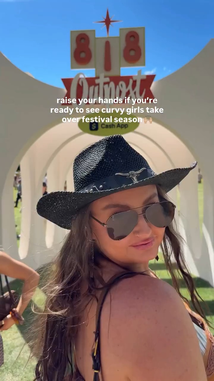 ready to see the curvy queens kill it this weekend!!! 🙌🏼💕 more representation & more slaying pls 🙂‍↕️🤏🏼 @drink818 

#coachella #818outpost #midsizeoutfit #midsizefashion #festivaloutfit
