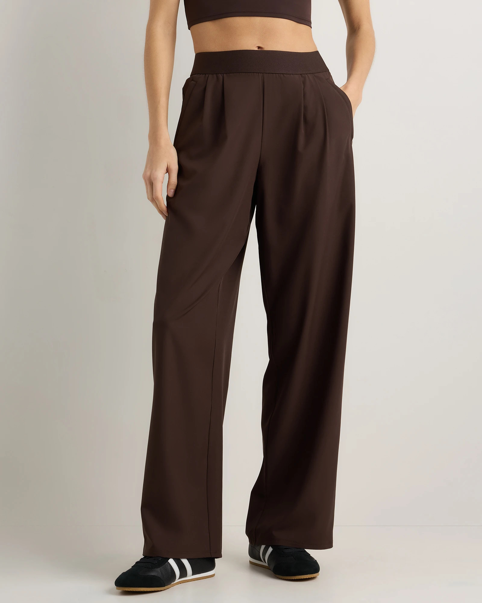 Quince | Women's Performance Tech Wide Leg Pants in Coffee Bean Brown, Size XS, Recycled Polyester | Quince