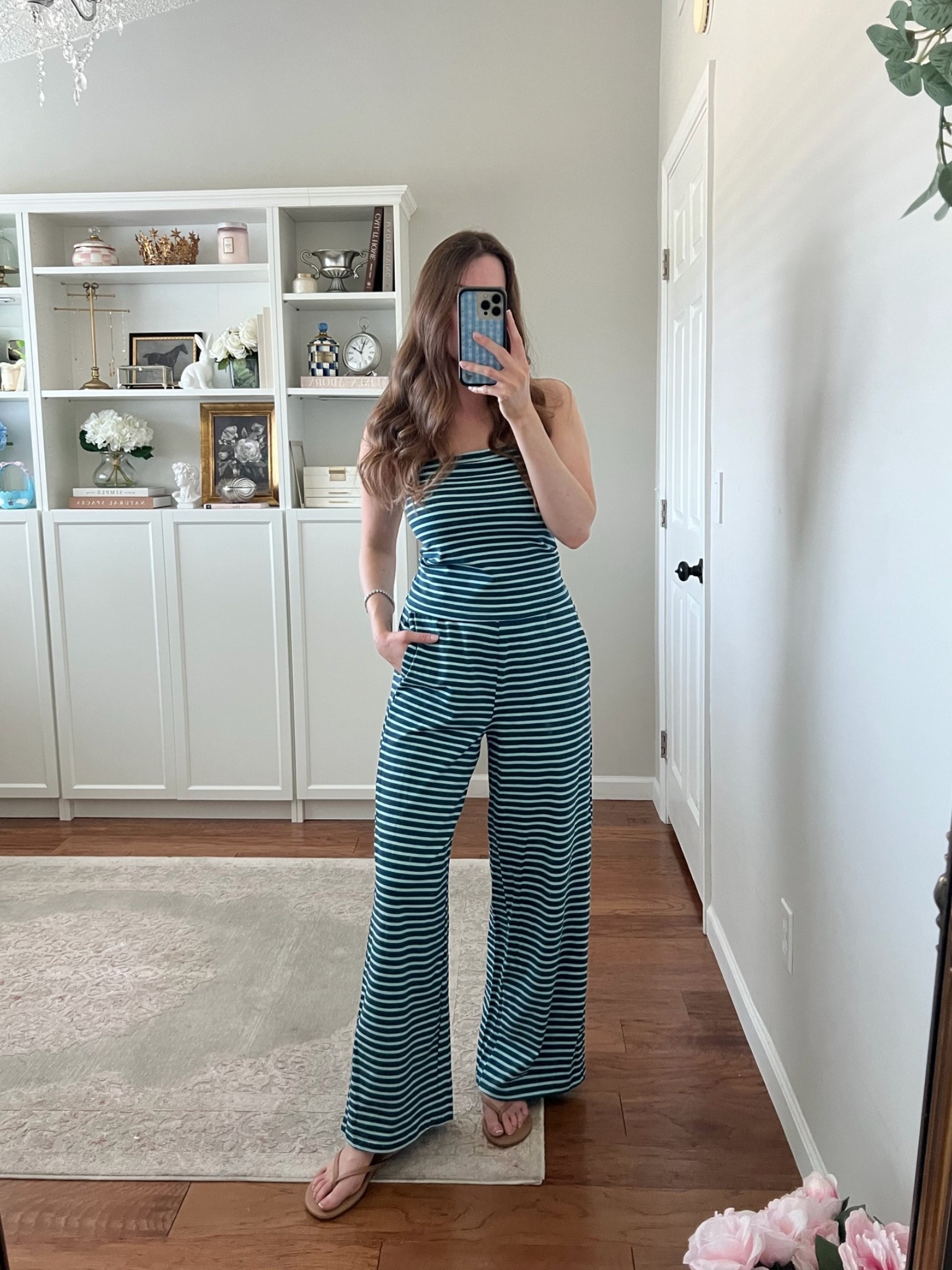 Amazon set - size S!
Amazon basic sandals size up 1/2