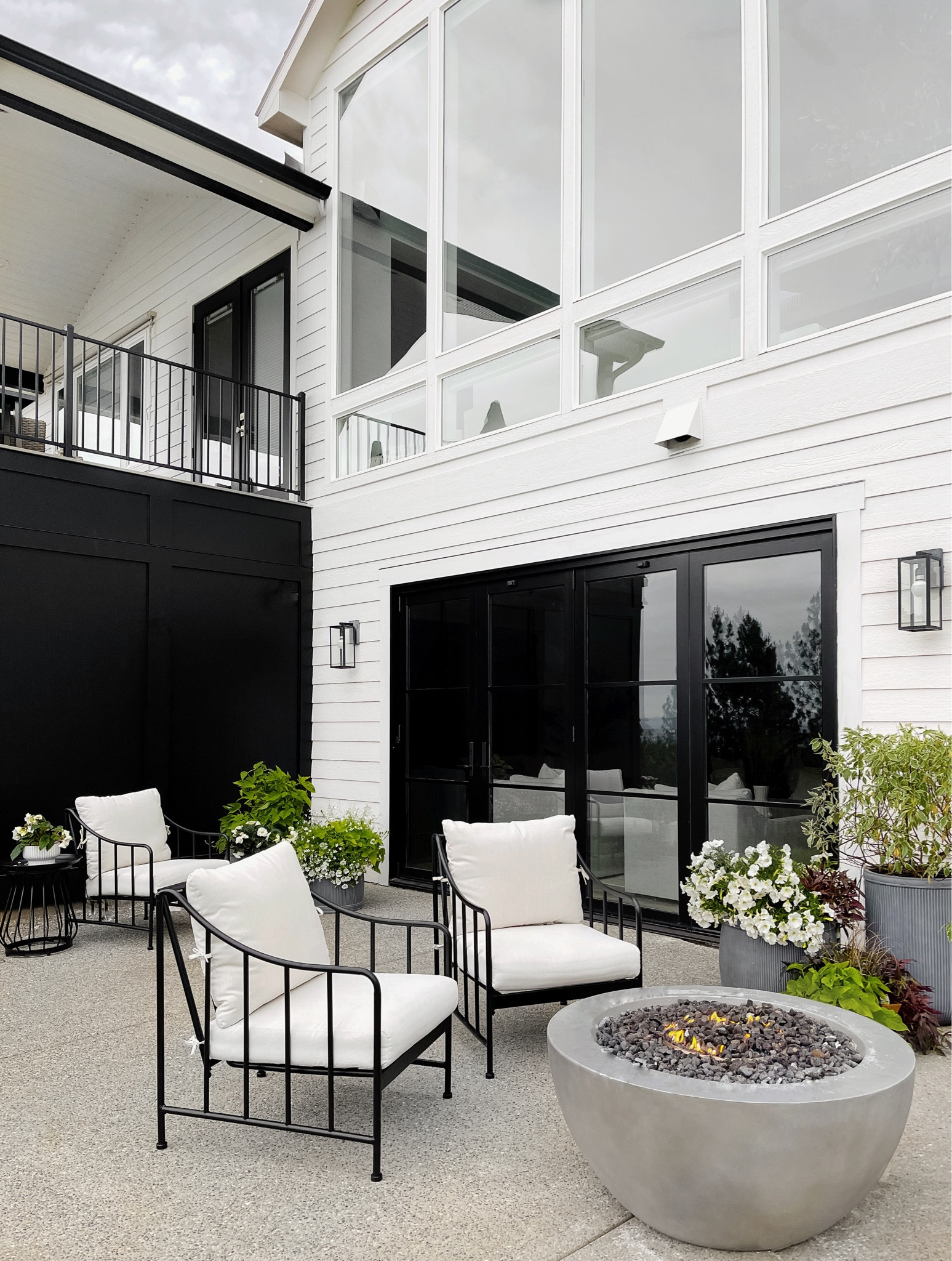 My Outdoor Patio! 

Outdoors, Outdoor Decor, Patio, Patio, Patio Season, Patio Decor, Walmart, Patio Set, Outdoor Furniture, In My Home, Spring, Spring Decor, Walmart Home, Walmart Decor, Outdoor Living

#LTKstyletip #LTKSeasonal #LTKhome