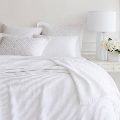 Pine Cone Hill Hoyt White Coverlet King | Gracious Style
