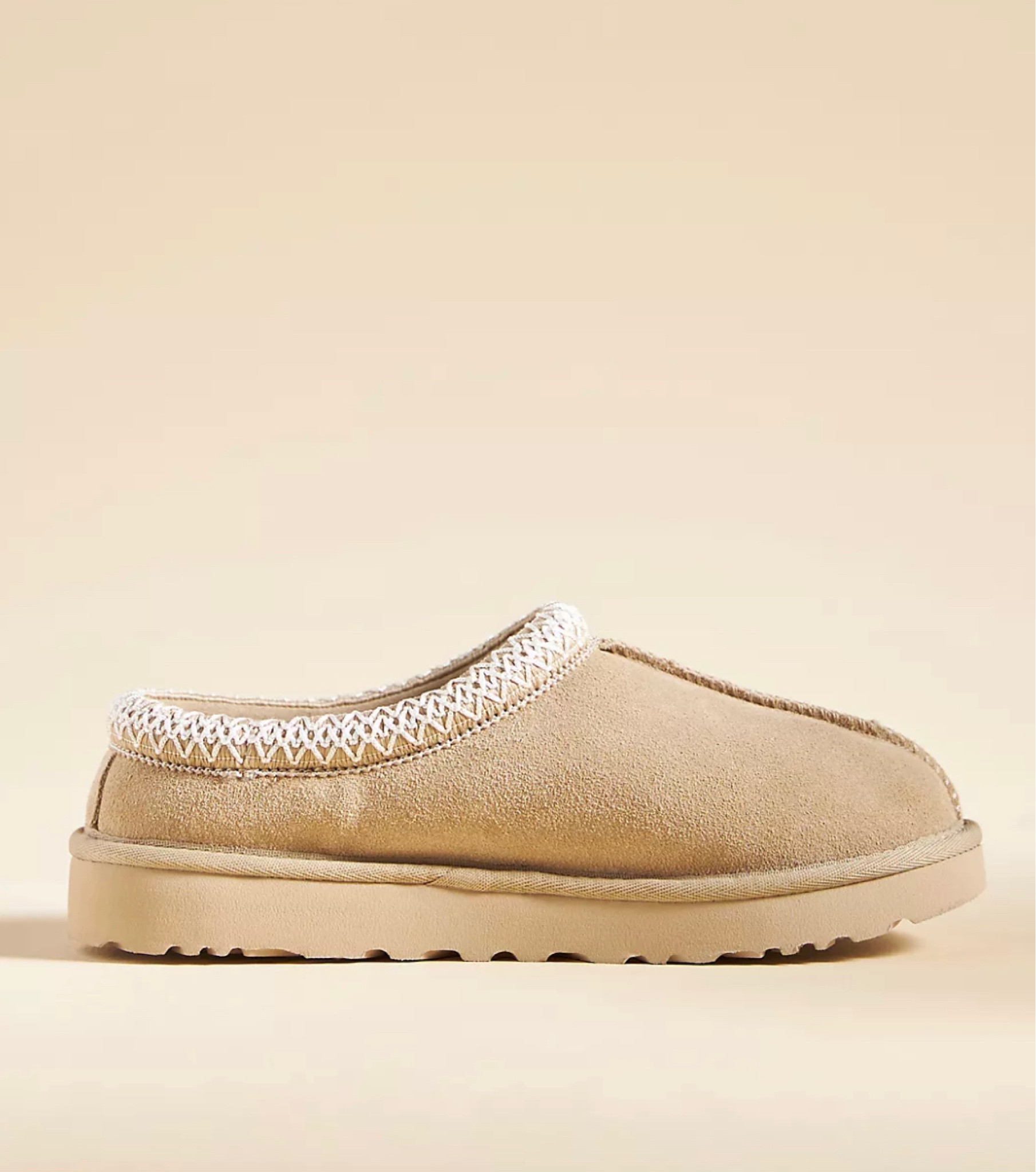 Newest purchase! Ordered these in my true size (8 women’s). Uggs, ugg Tasman slippers, ugg slippers, Fall transition, transition shoe, shoes, women’s slippers

#LTKstyletip #LTKSeasonal #LTKshoecrush