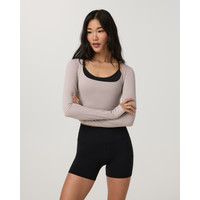 Vuori AllTheFeels™ Long Sleeve Scoop Top | Soft Pewter | XXS | Vuori Clothing (US & Canada)