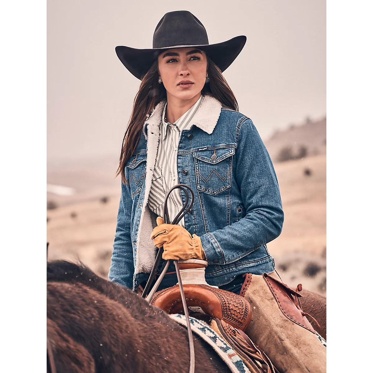 Women's Wrangler Retro® Sherpa Lined Western Denim Jacket in Denim | Wrangler