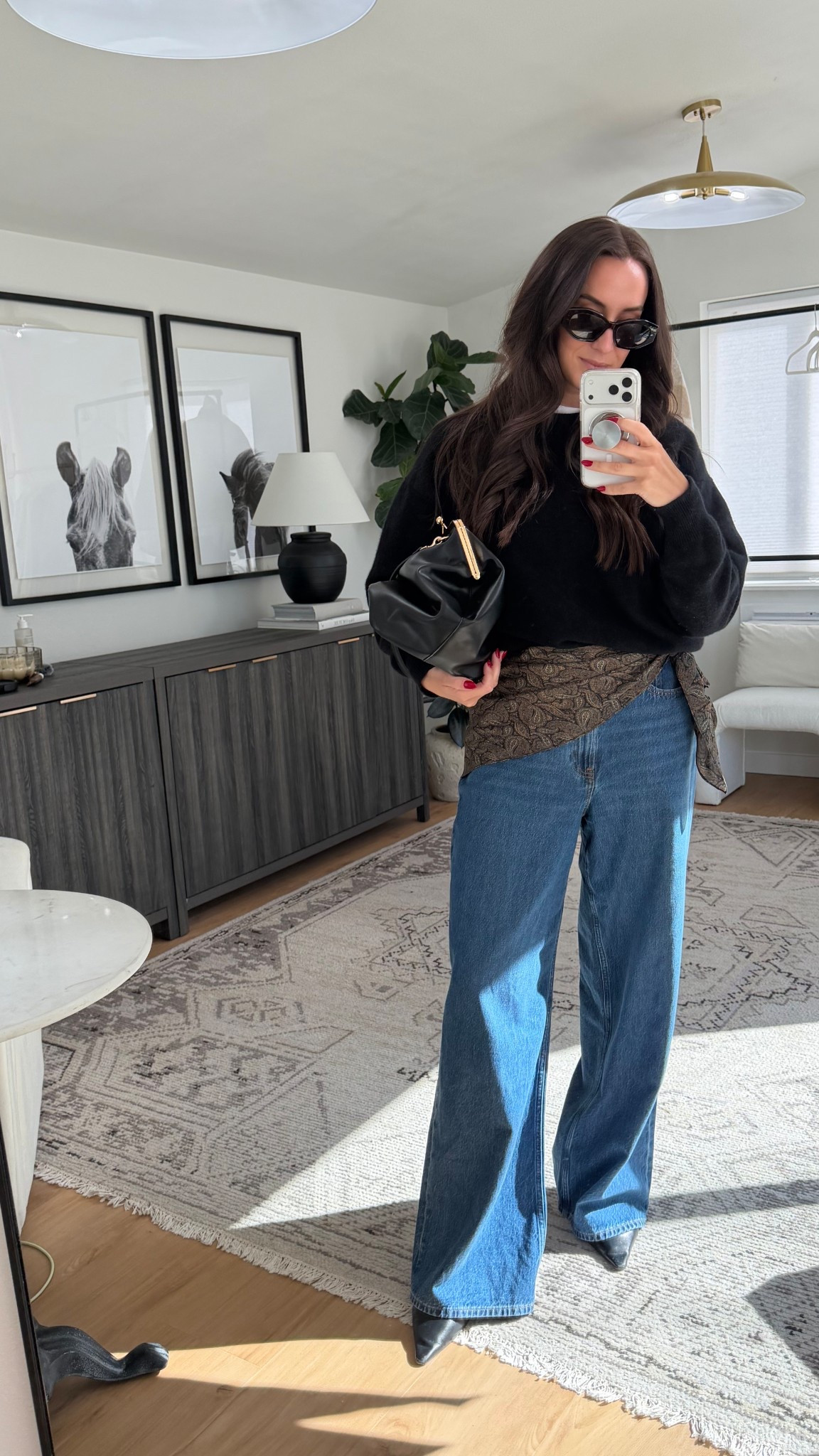 Here’s an easy spring trend - I want to see you wear trying out a scarf with pointed toe heels! 

Cashmere sweater: L
Denim: 28 Long (need a size 27)



#LTKSeasonal #LTKootd #LTKgrwm