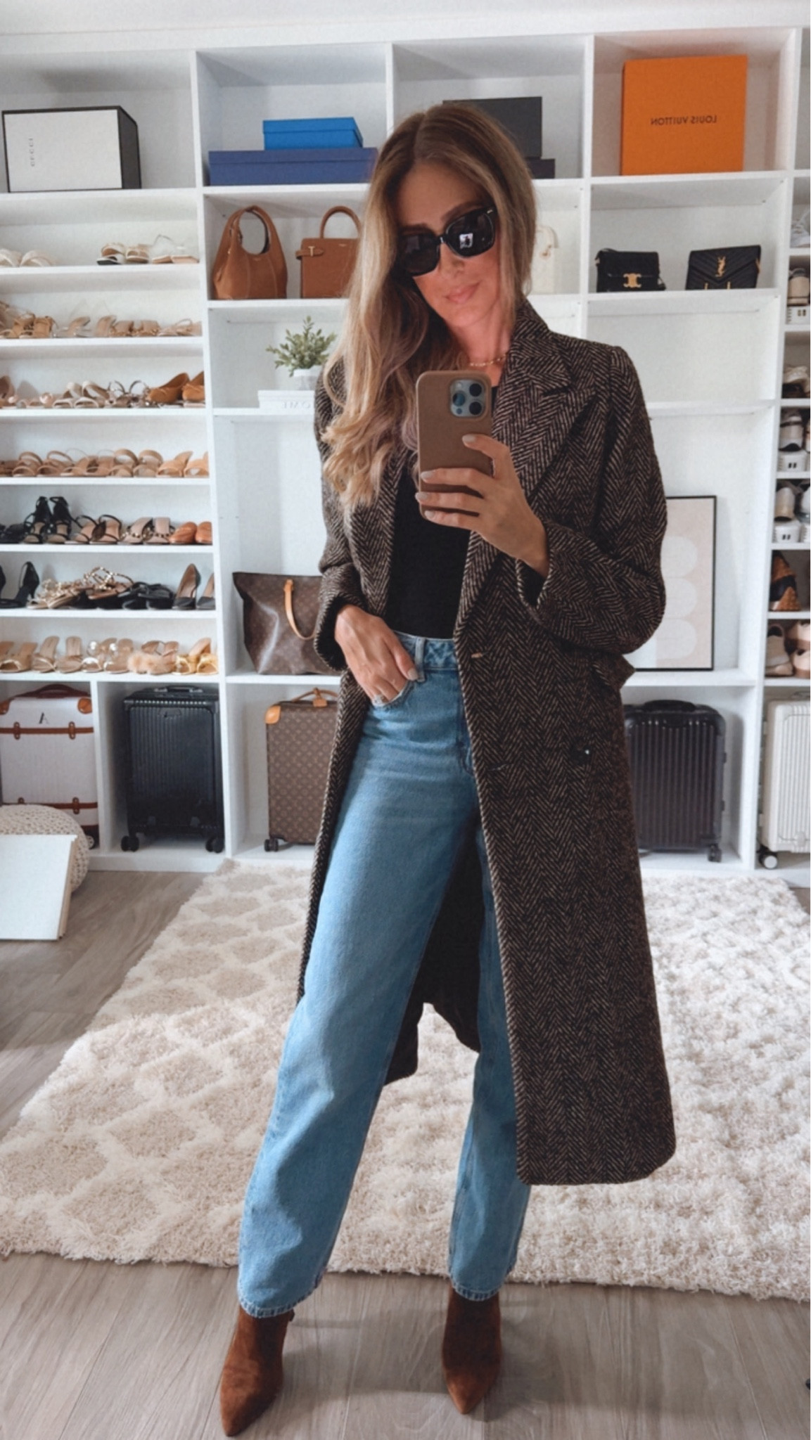 Fall/winter outfit idea that I love! This coat it’s super stylish and comfortable. Fits true to size and I’m wearing a size small 

#LTKStyleTip #LTKU #LTKSeasonal