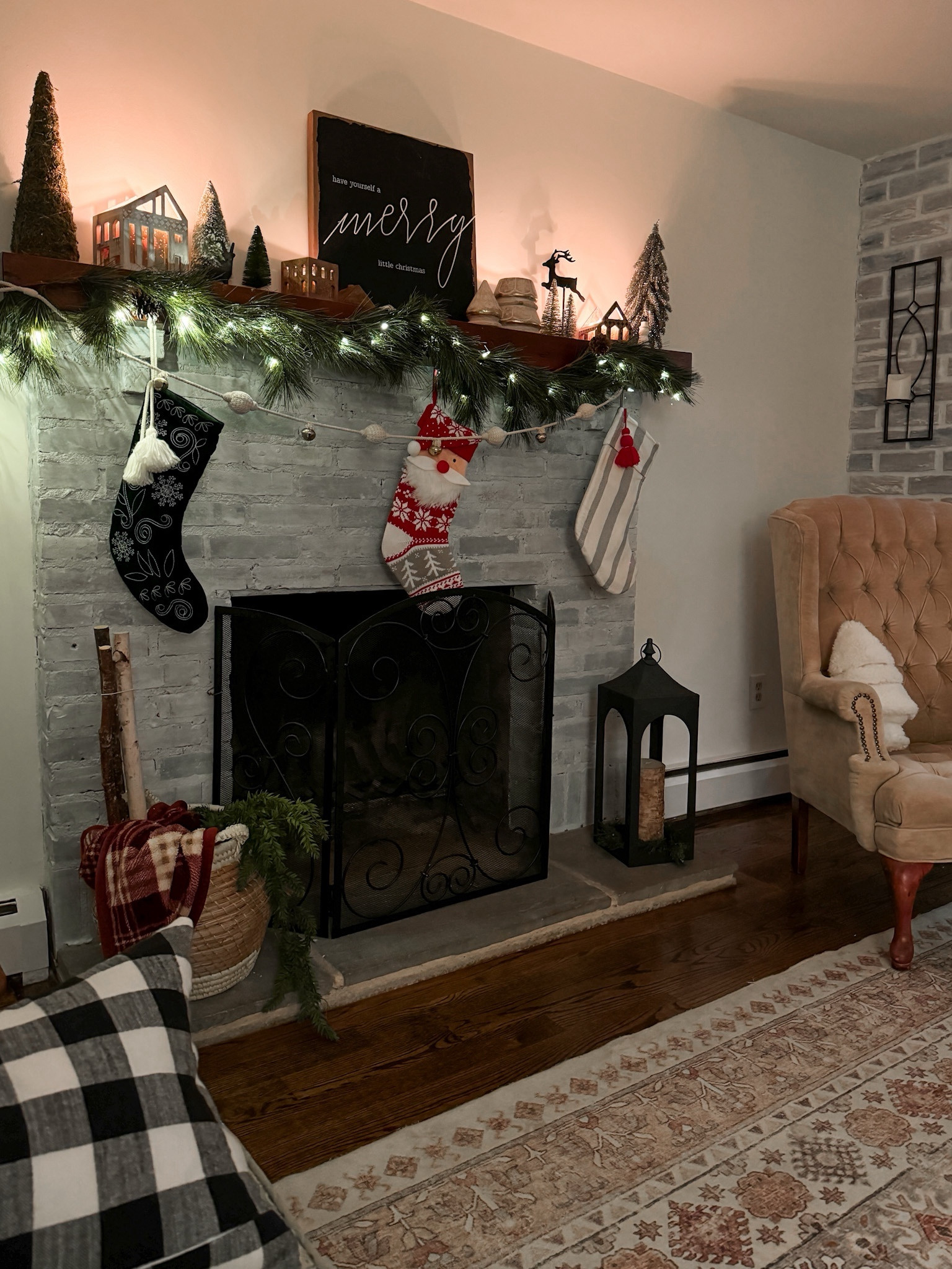 Love my new Christmas living room decor! I’m so happy I have a mantle this year to decorate. The stockings are from target! I love the little candle houses from Anthropologie.

Christmas decor, target Christmas decor, mantle Christmas decor, stockings, Christmas garland, Christmas houses, Christmas home decor

#LTKHome #LTKSeasonal #LTKHoliday