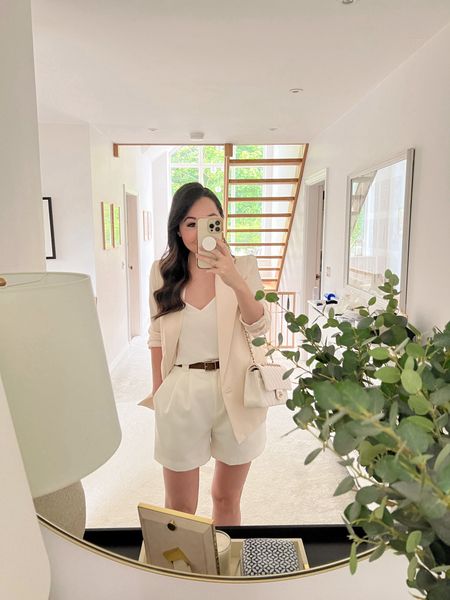 Outfit repeating ❤️ Love crisp white tailoring for summer and these shorts are so flattering (and they come with the belt! 🎉)
