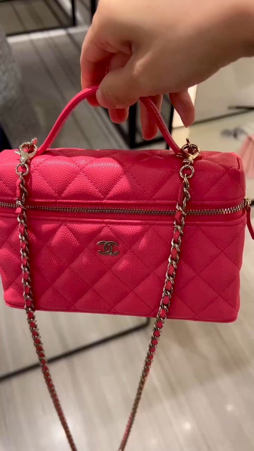 Chanel vanity bag with chain 

#LTKOver40 #LTKmomlife #LTKWedding