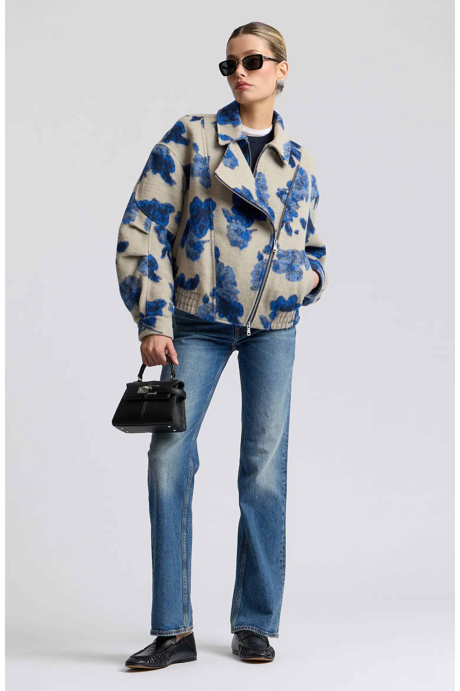 The Nordstrom Anniversary Sale is officially live and I curated my absolute must-haves 🤍 These are the pieces that instantly make your wardrobe feel fresh. From timeless basics to statement sneakers, sleek heels, and gorgeous bags you’ll carry daily… everything feels so wearable and elevated. I focused on items you can mix and match easily for everyday outfits. If you’re into clean, minimal, put-together looks, this edit is for you. Run, don’t walk because these deals disappear FAST ✨
#Nsale #NordstromFinds #Sneakers #HeelsStyle #BagsCollection #LTKDeals 

 #LTKSeasonal #LTKU #LTKSaleAlert