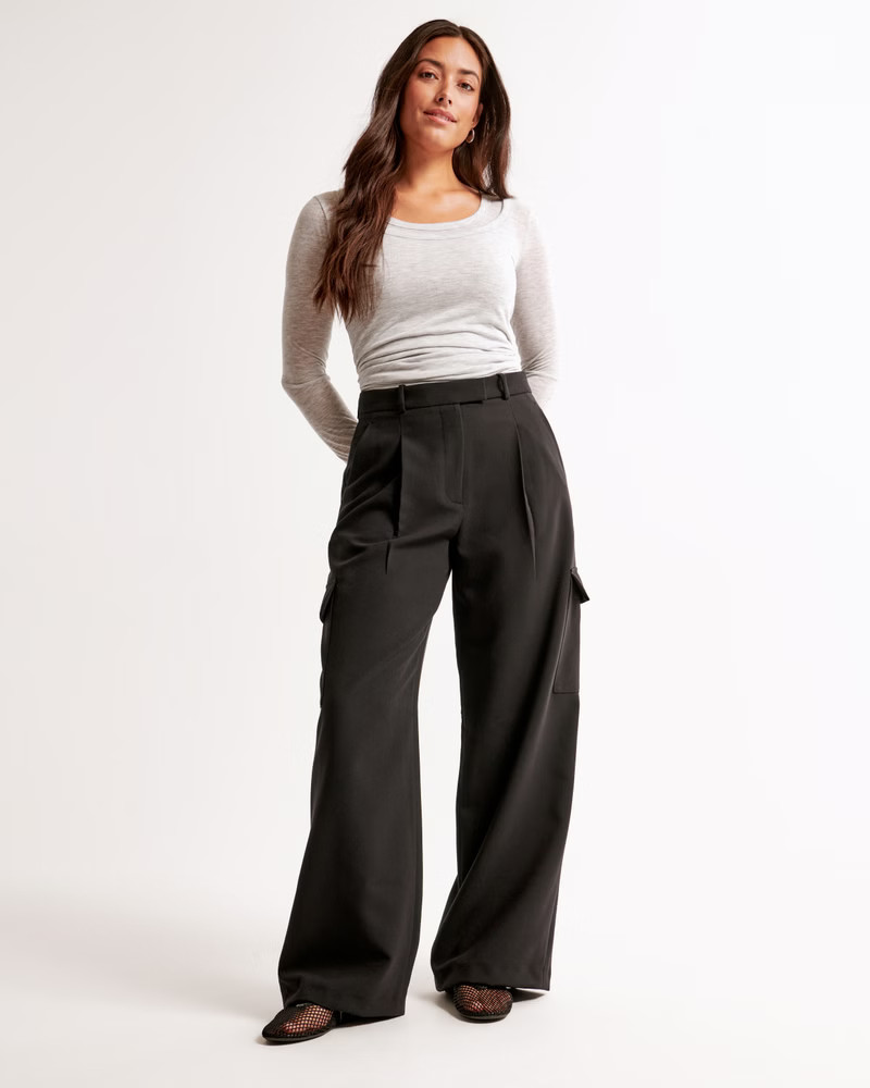 Curve Love A&F Harper Tailored Ultra Wide Leg Cargo Pant | Abercrombie & Fitch (US)
