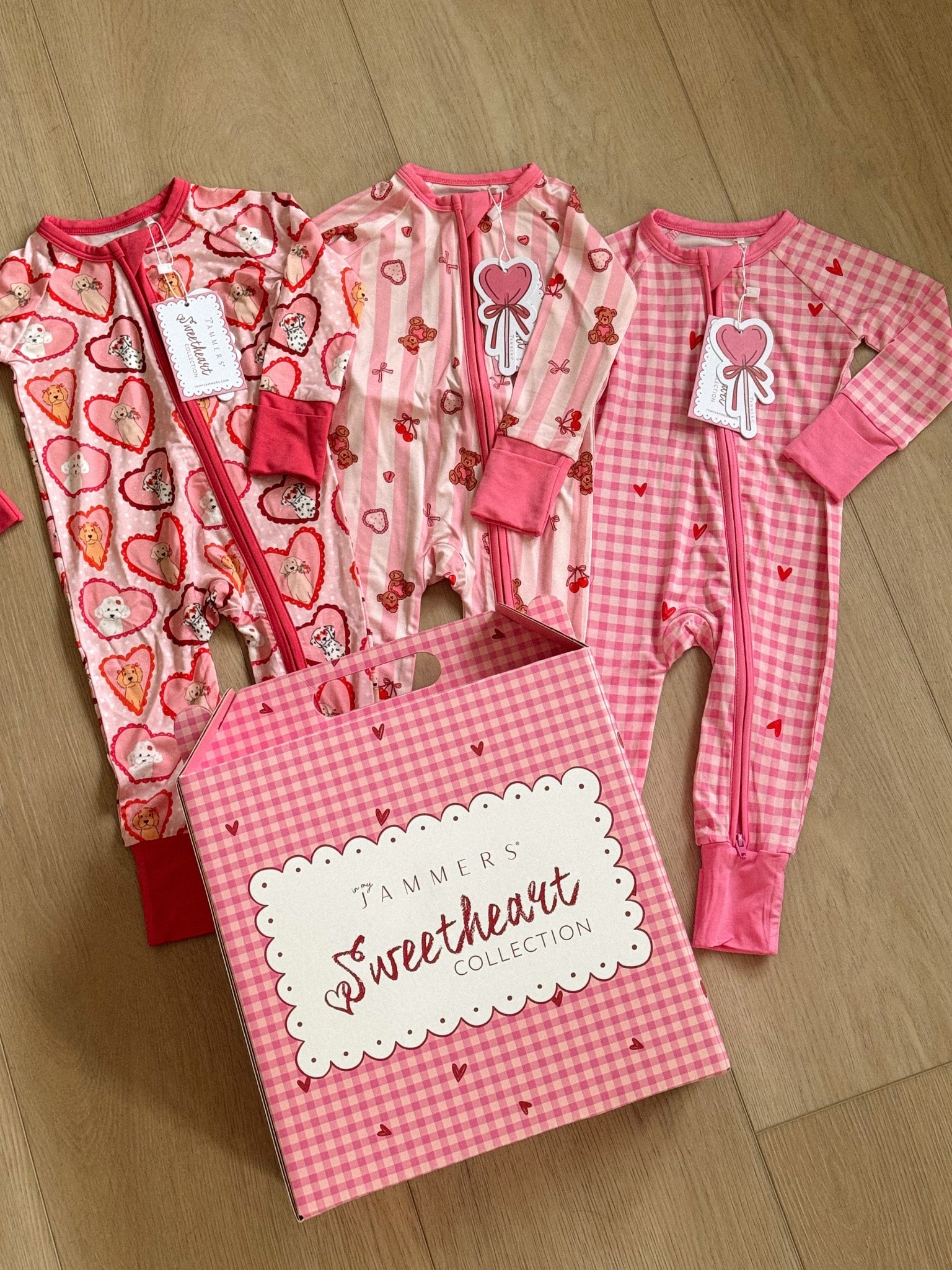 cutest baby girl valentines pjs💖 so soft and comfy!! runs TTS

Vday onesies, pink bay clothes, baby’s first Valentine’s Day, Jammies, pjs onsie, heart outfit, pink gingham 

#LTKmomlife #LTKKids #LTKBaby