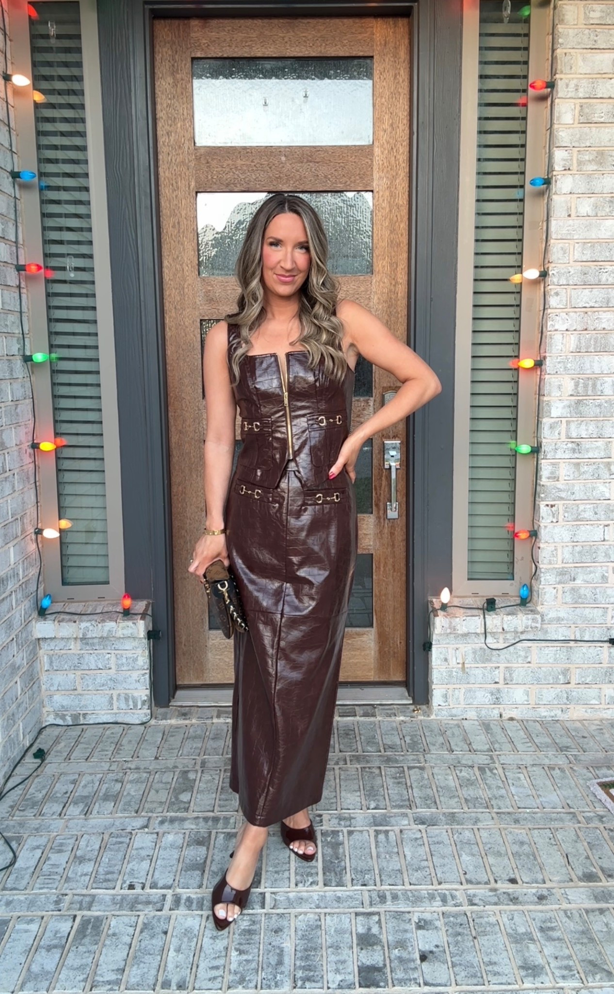 Brown two piece set! Fall set, fall dress, winter set, winter dress

#LTKParties #LTKFindsUnder100 #LTKStyleTip