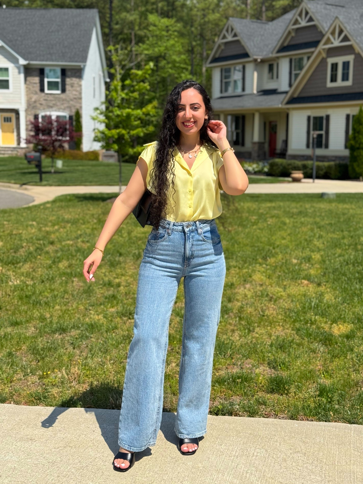 Happy Easter 🌼💛
.
Butter yellow top paired with denim pants, black accessories, and gold jewelry
.
🔖 Subscribe to my LTK for more
.
🔖 Follow @its.sandyibrahim for more

#LTKItBag #LTKStyleTip #LTKShoeCrush