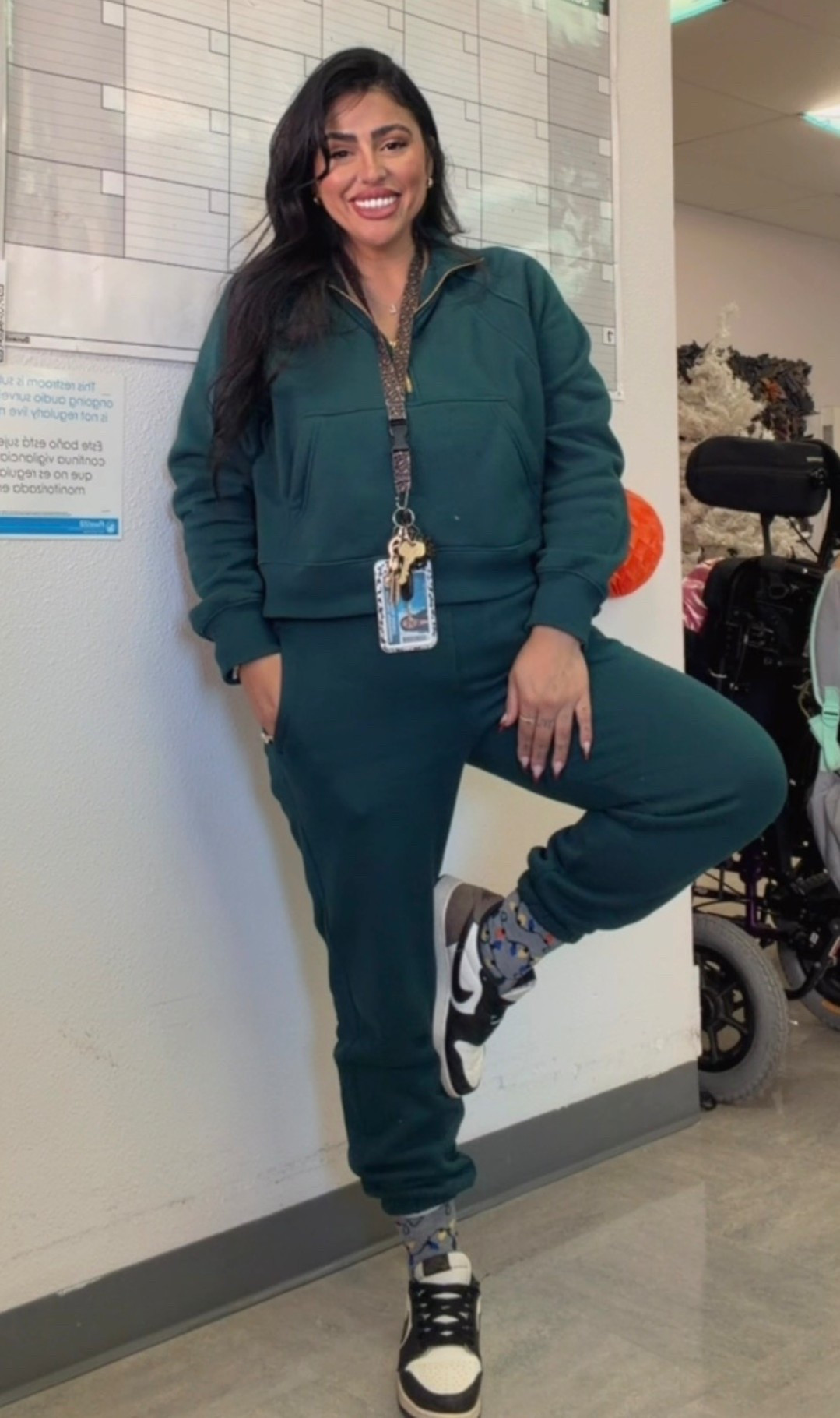 Holiday socks make everything better 🥰🎅🏼

#LTKootd #LTKHoliday #LTKMidsize