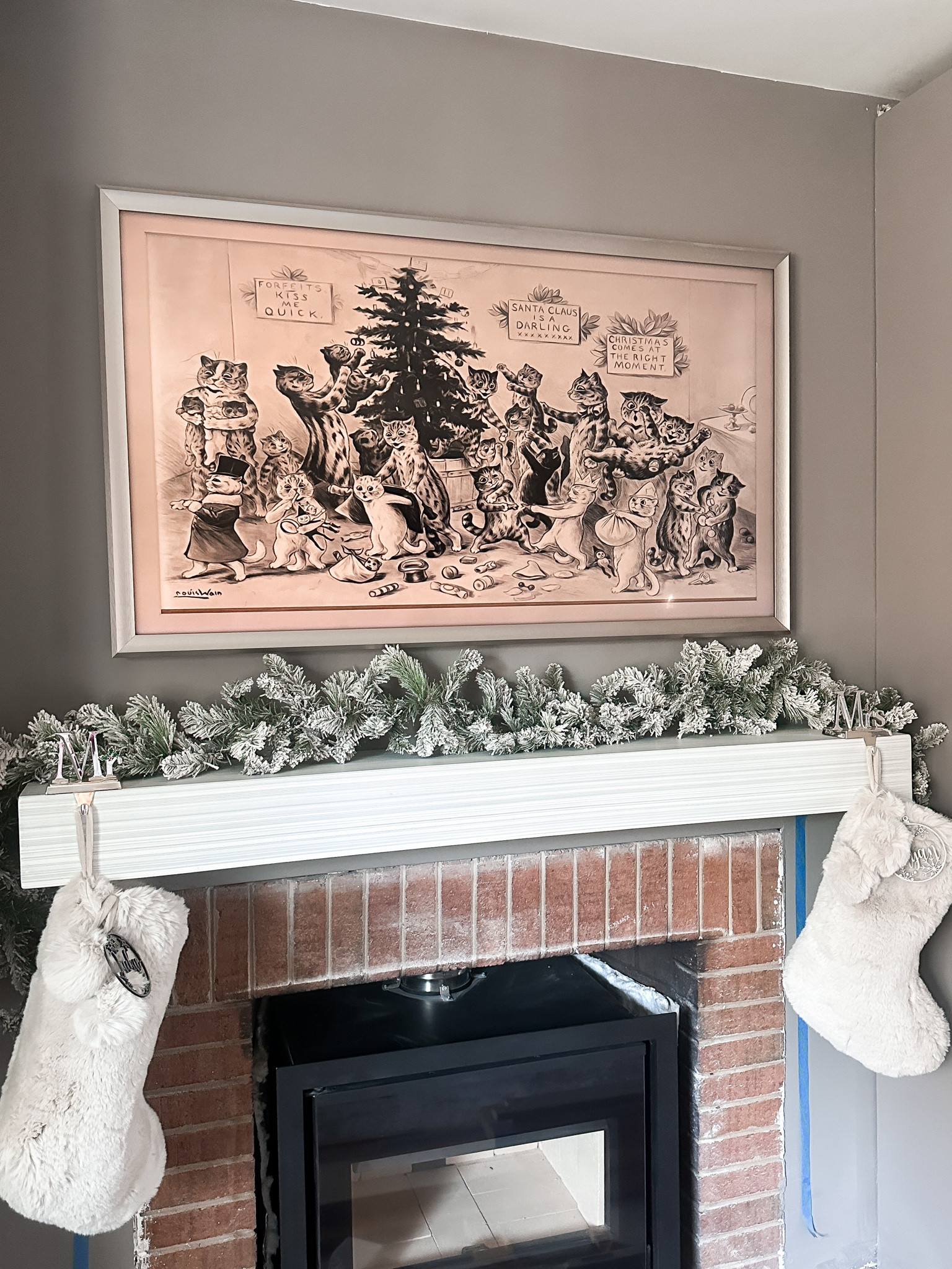 Frame tv/ Christmas backgrounds/ stockings / garland 

#LTKHolidaySale #LTKSeasonal #LTKhome