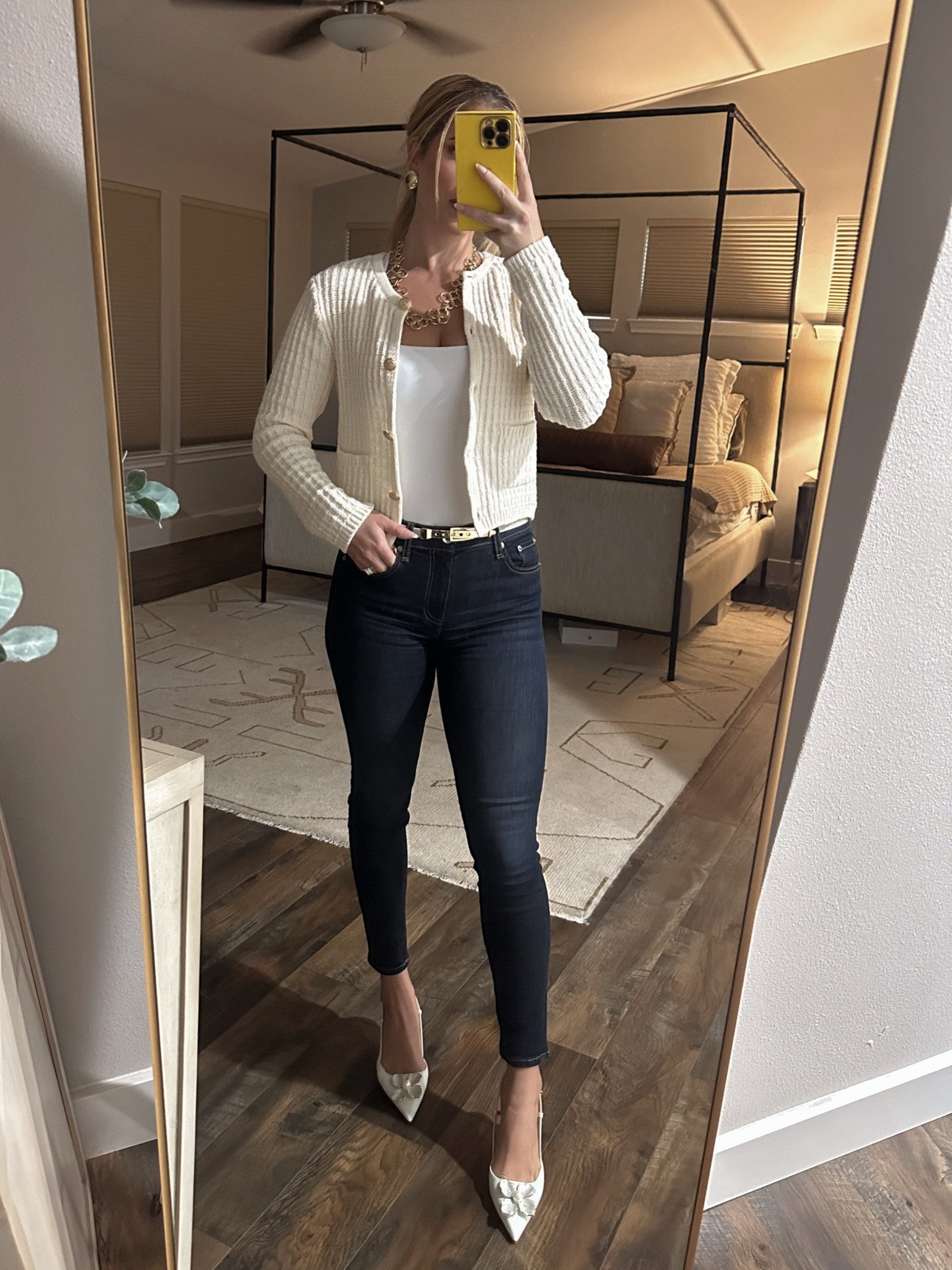 It’s #cardigan week! While I build my #capsulewardrobe from scratch, cardigans are a staple! 

#LTKstyletip #LTKSeasonal #LTKworkwear