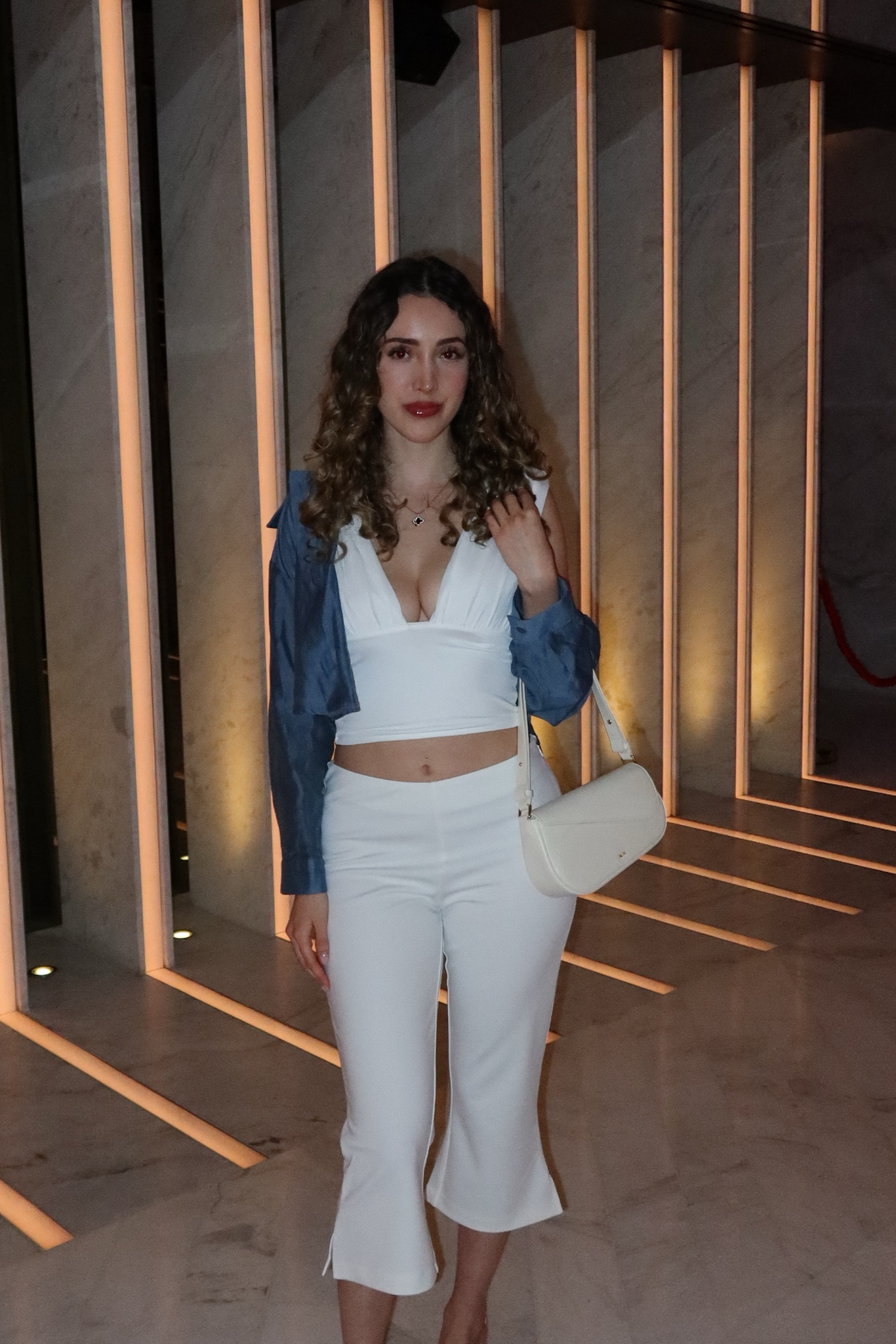 All white capri outfit 🥰