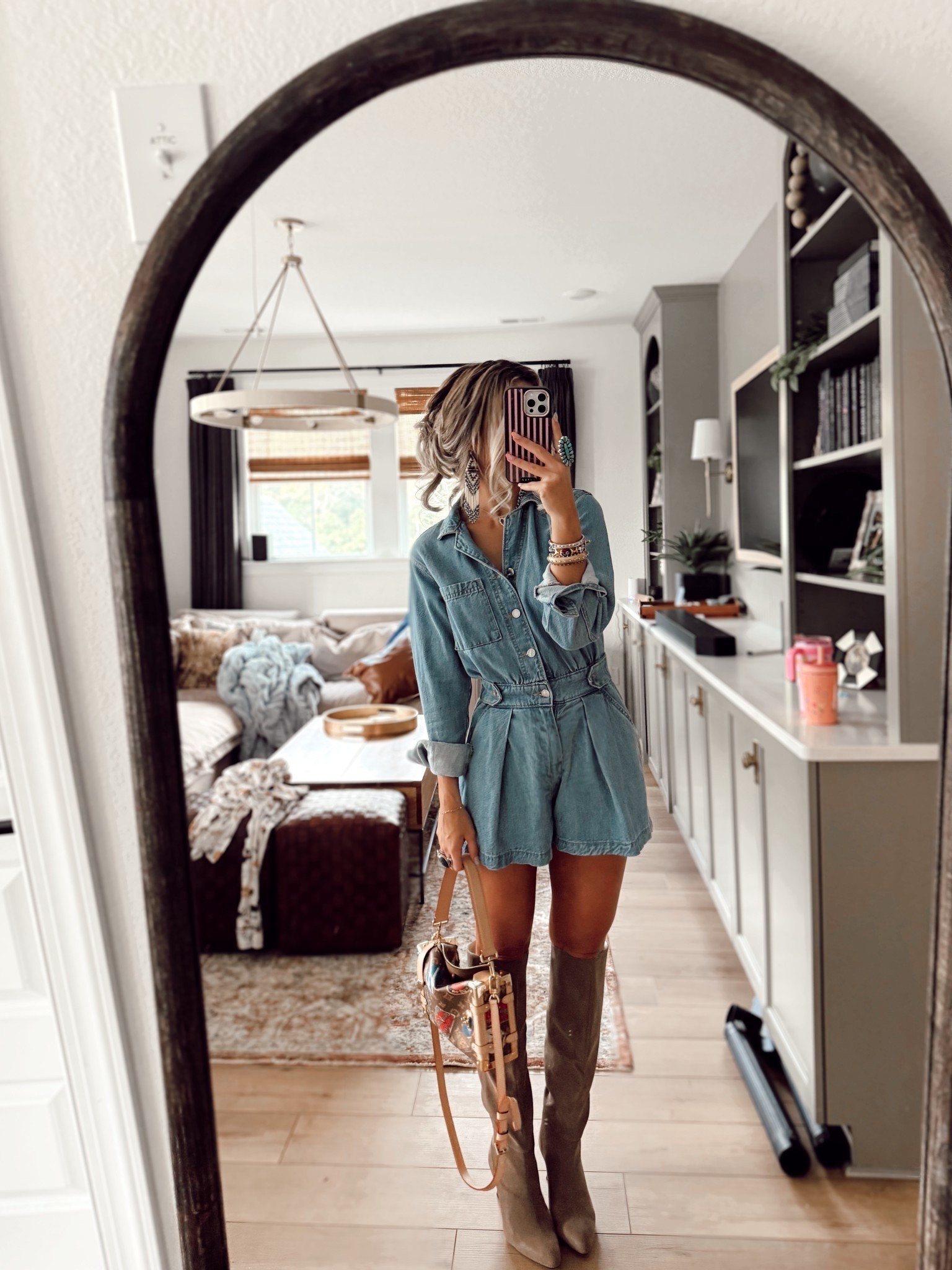 Perfect for those seasonal changes 🤎




fall outfits women, fall outfit inspo, romper outfit, fall romper, western boots, statement necklace, western outfit, country concert outfit, transitional outfit, fall fashion, outfit ideas, justclassicallycassidy

#LTKootd #LTKSeasonal