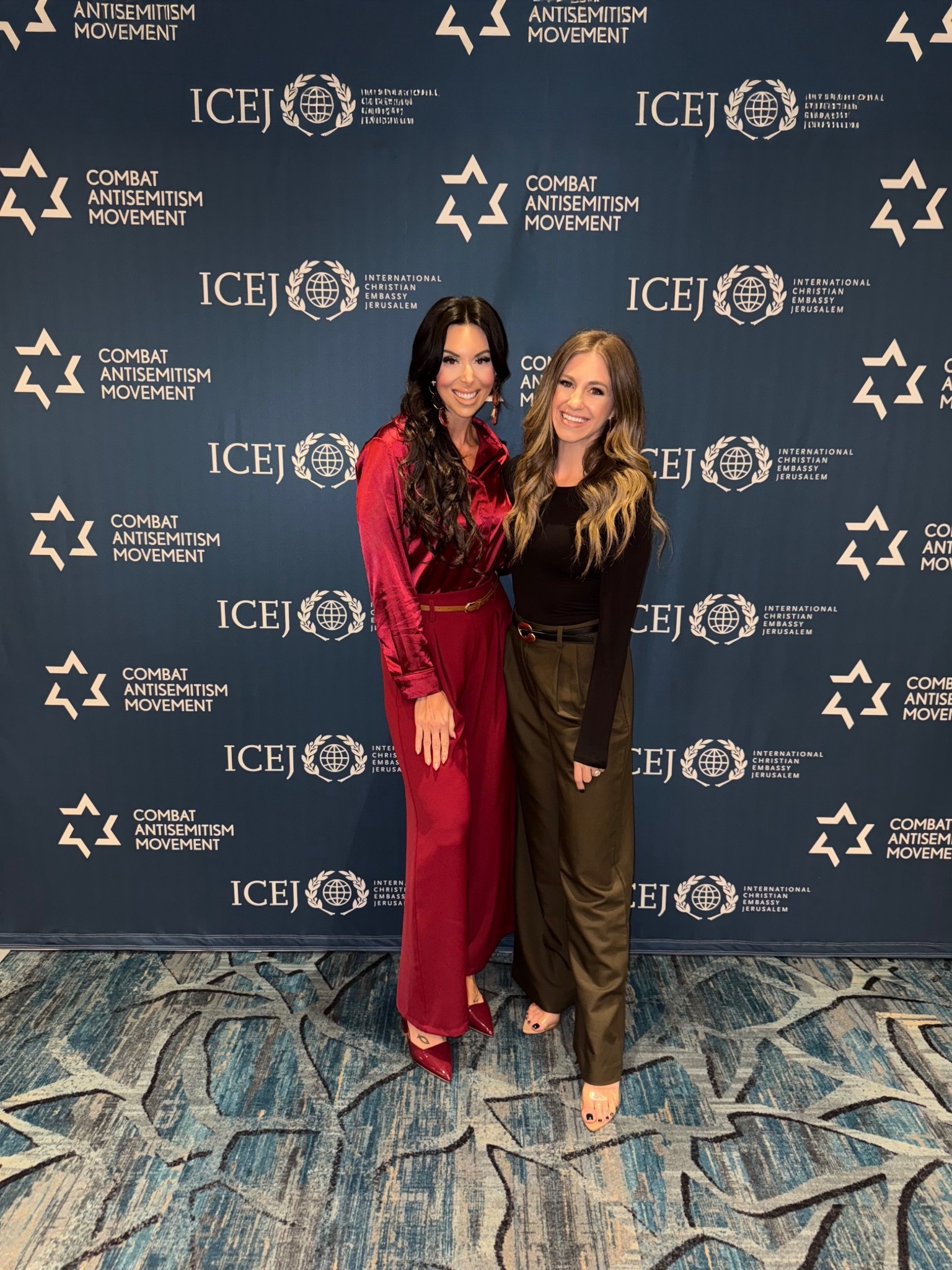 Maroon fit❤️❤️❤️❤️

#LTKFindsUnder100 #LTKHoliday #LTKStyleTip