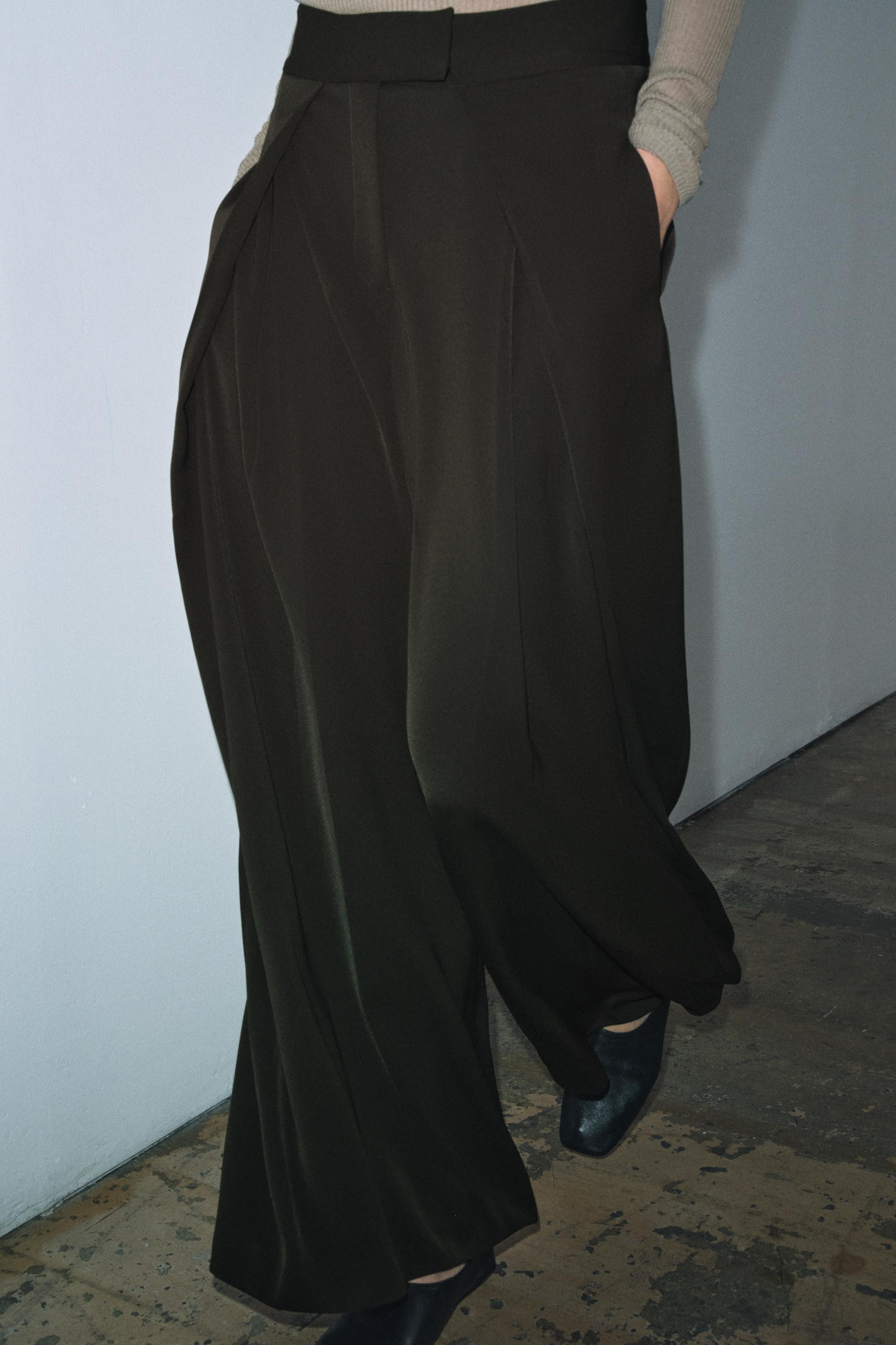 ZW COLLECTION WIDE LEG PLEATED PANTS | Zara US