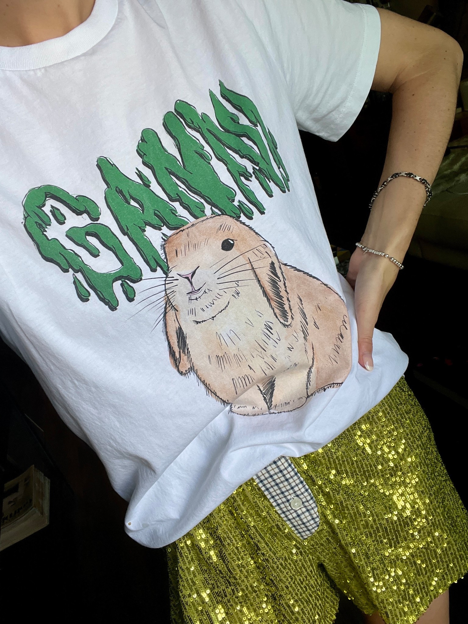 Ganni T-Shirt. Fit is oversized - wearing xs. Exact and similar linked 

#LTKStyleTip #LTKPetite