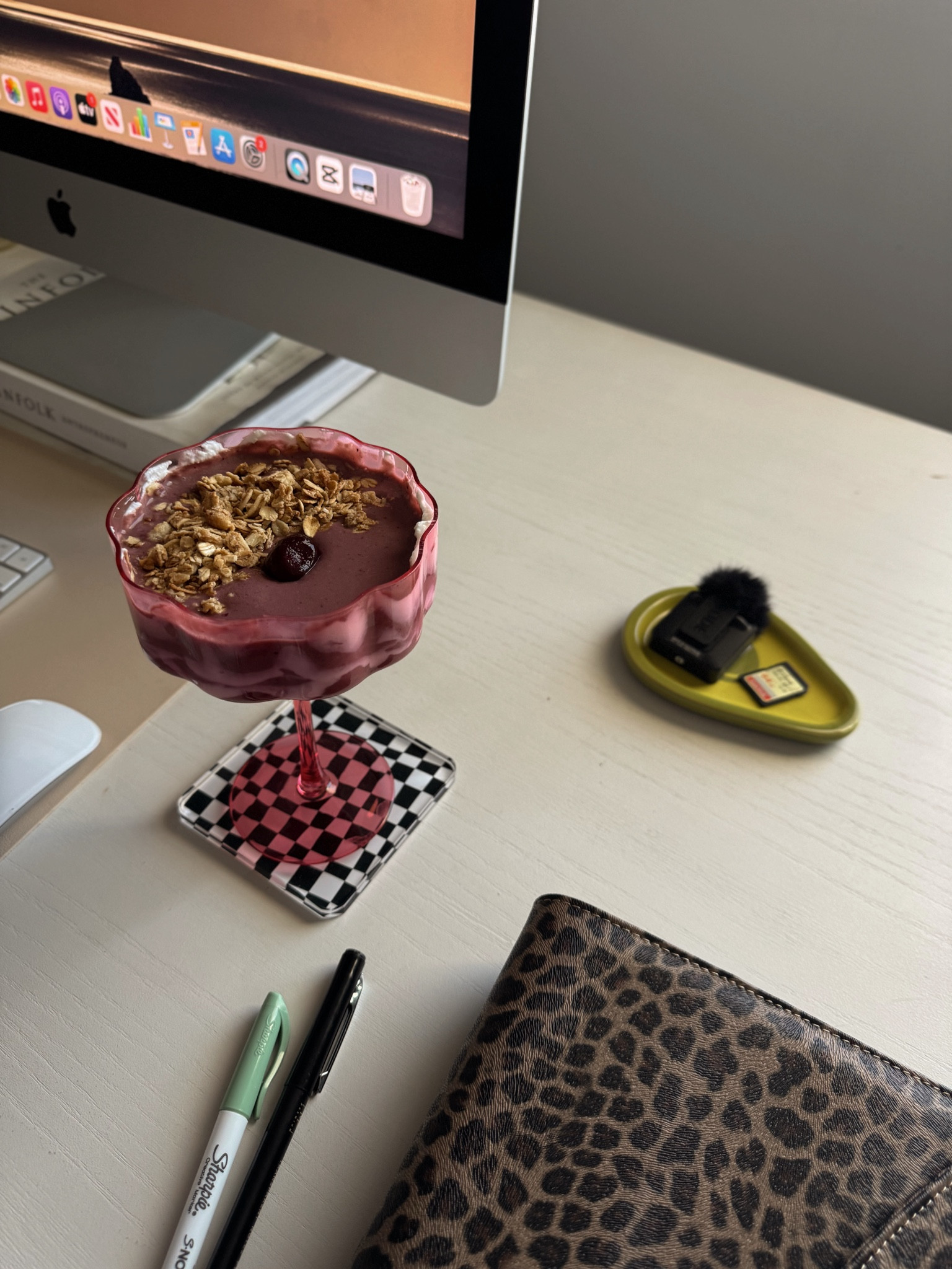 Linking a few Valentine’s Day cup finds from Target! 🥰💋

#LTKGiftGuide #LTKFindsUnder100