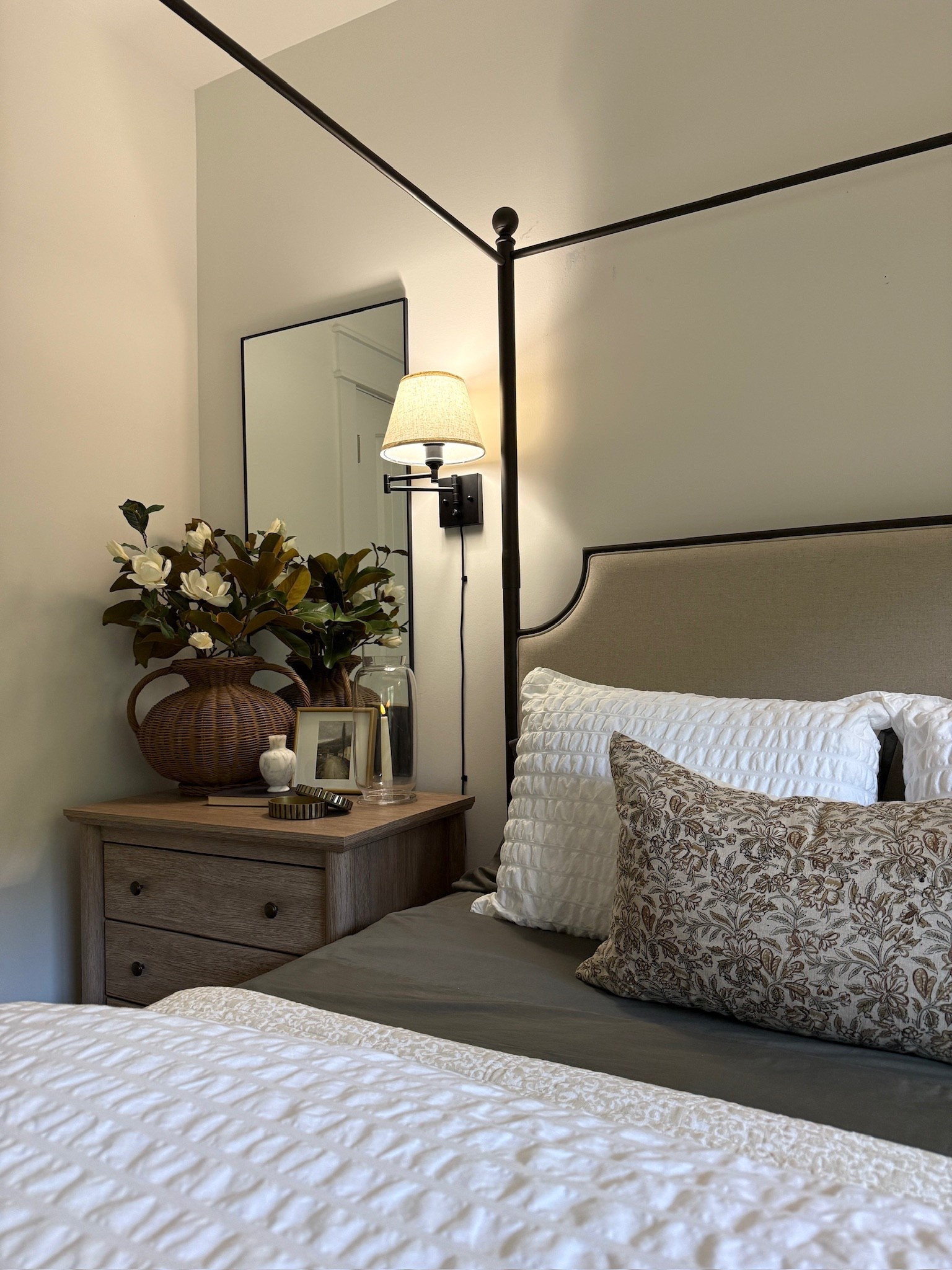 Pretty guest bedroom details 🤍

#LTKHome #LTKFindsUnder50 #LTKSeasonal