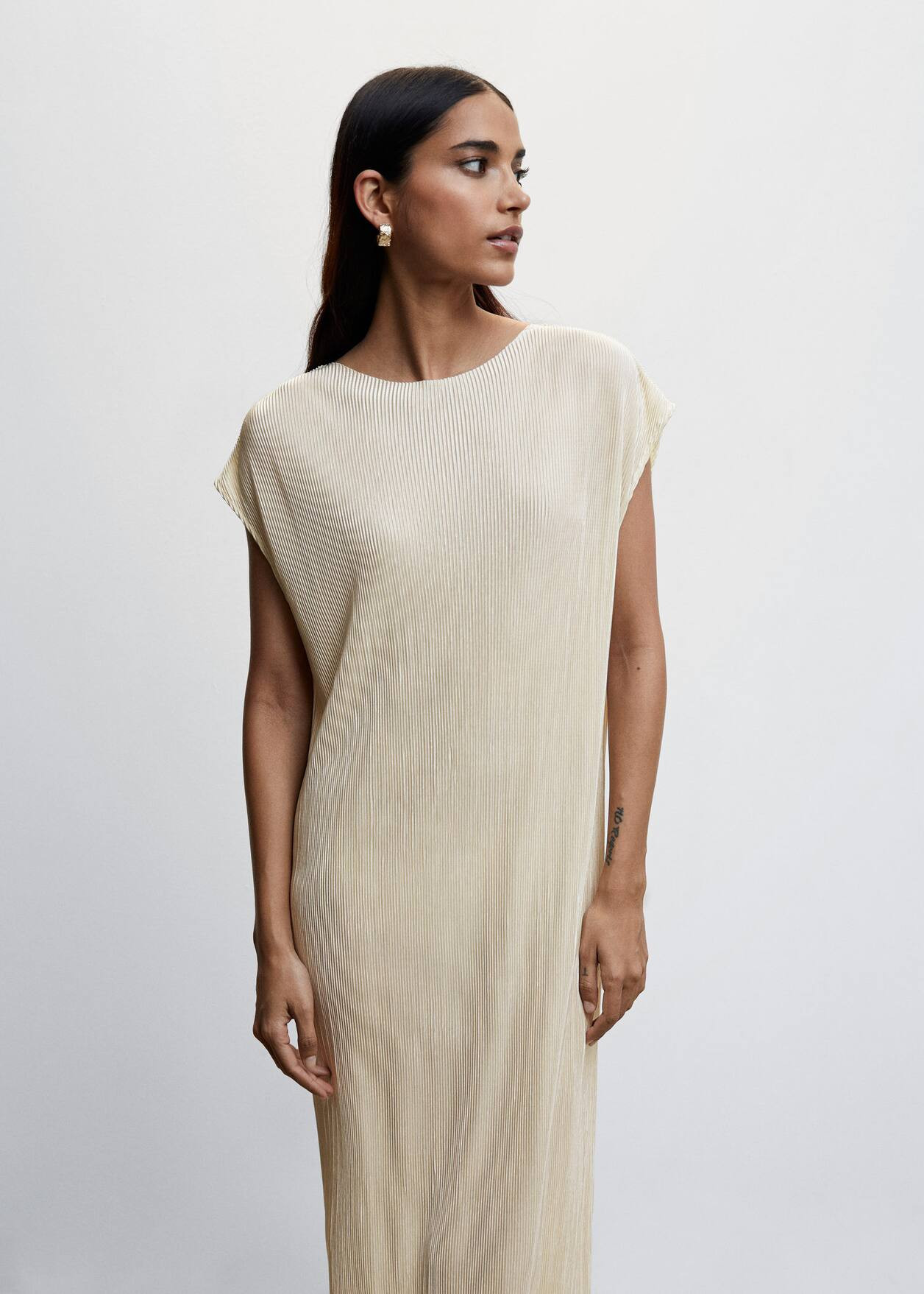 Pleated long dress | MANGO (US)
