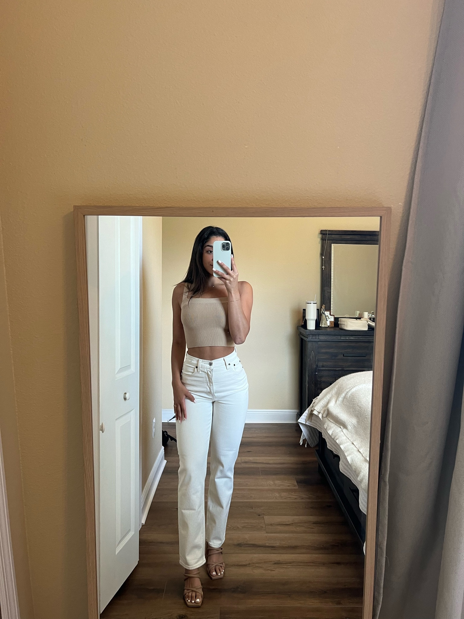 Top:XS
Jeans: Size 25 

#LTKstyletip #LTKGiftGuide #LTKunder100