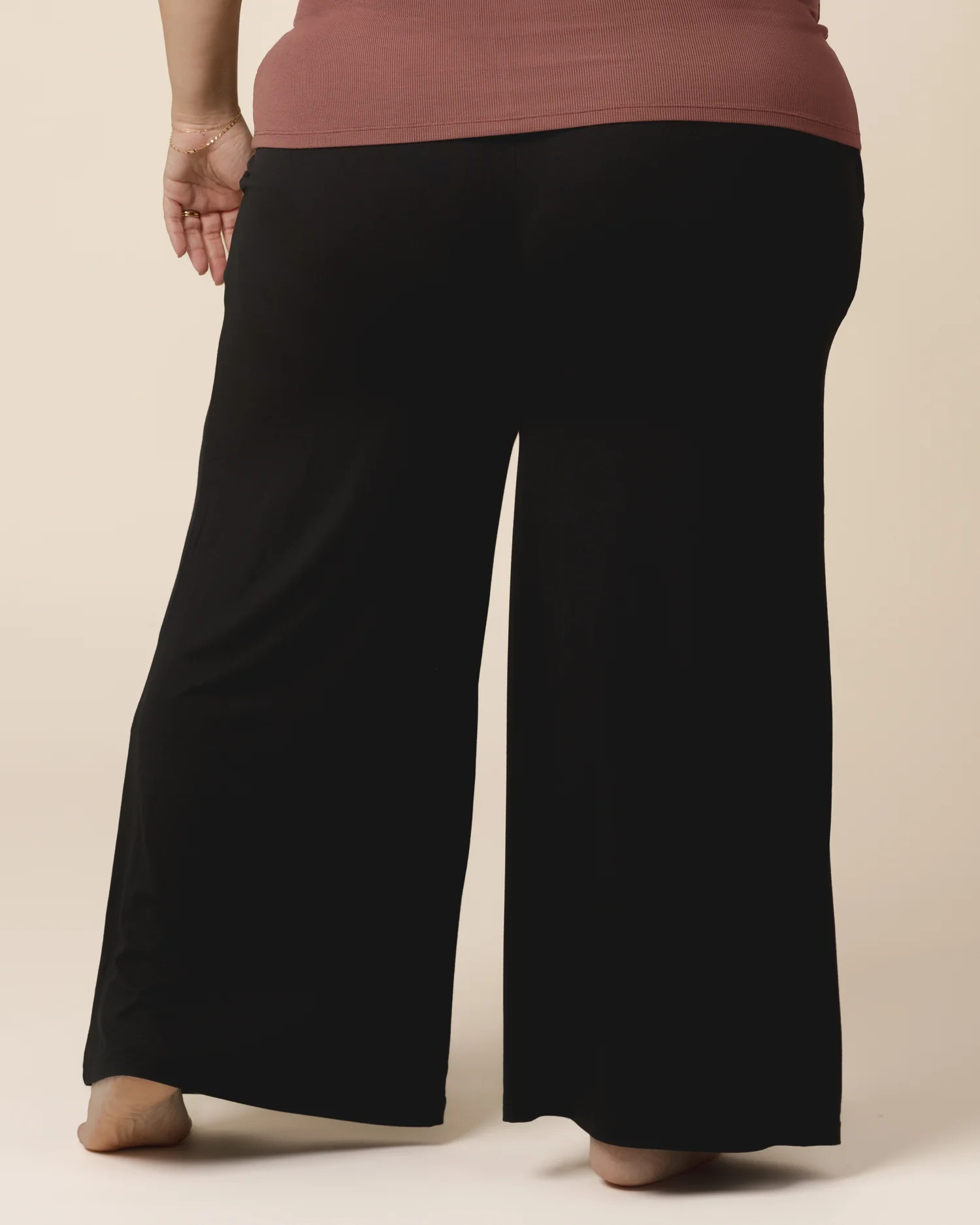 Bamboo Wide Leg Maternity & Postpartum Lounge Pant | Black - Kindred Bravely | Kindred Bravely