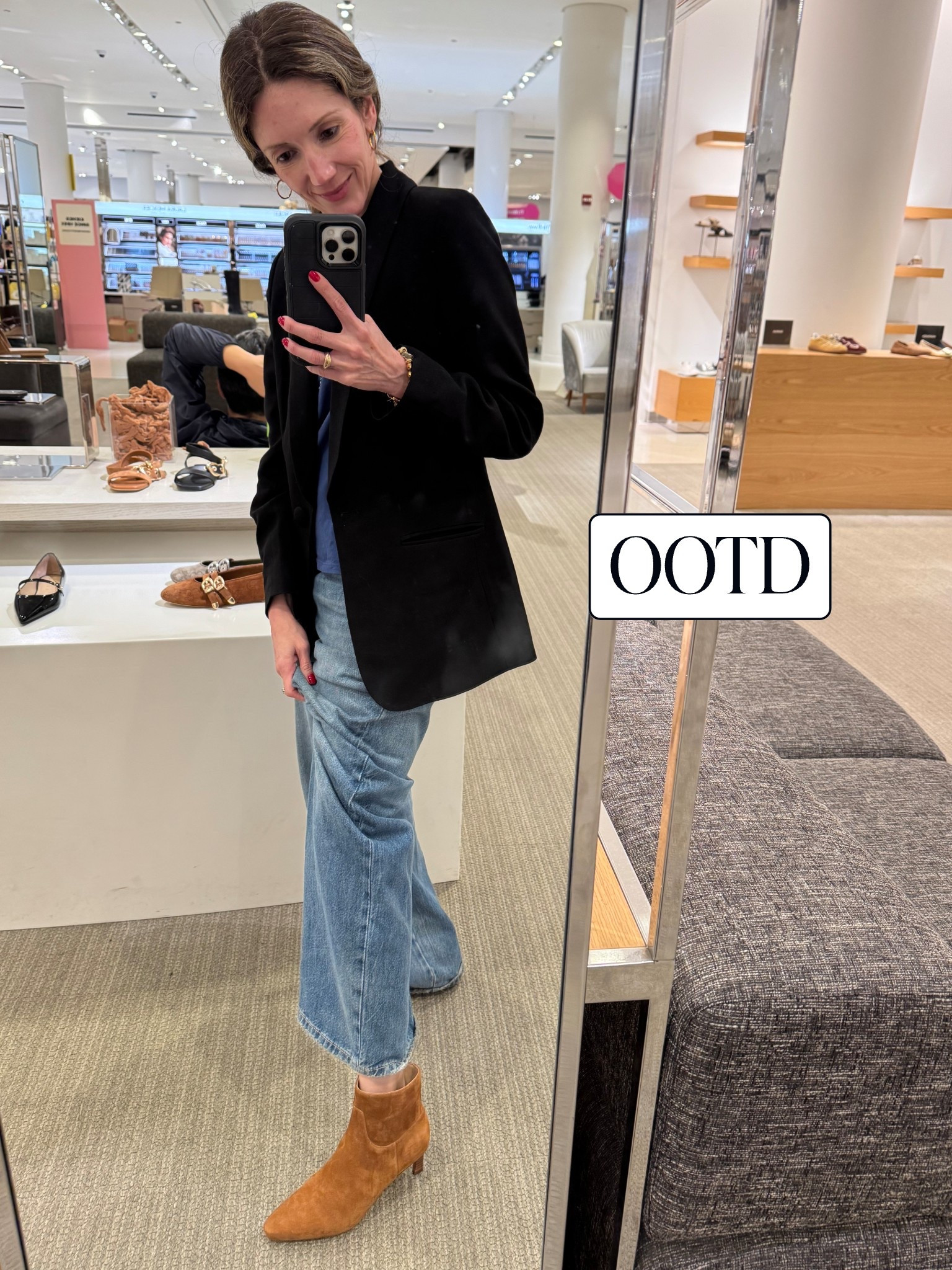 Suede bootie ready for pre-fall! On sale

#LTKShoeCrush #LTKStyleTip #LTKSaleAlert